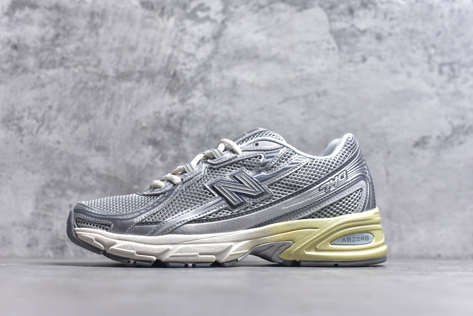 #New Balance 740系列复古老爹风休闲运动慢跑鞋 U740AR2 #原盒 原吊牌 组合大底 1：1制作 尺码：36 37 37.5 38 38.5 39 40 40.5 41 42 42.5 43 44 45 9.C3-选品中心