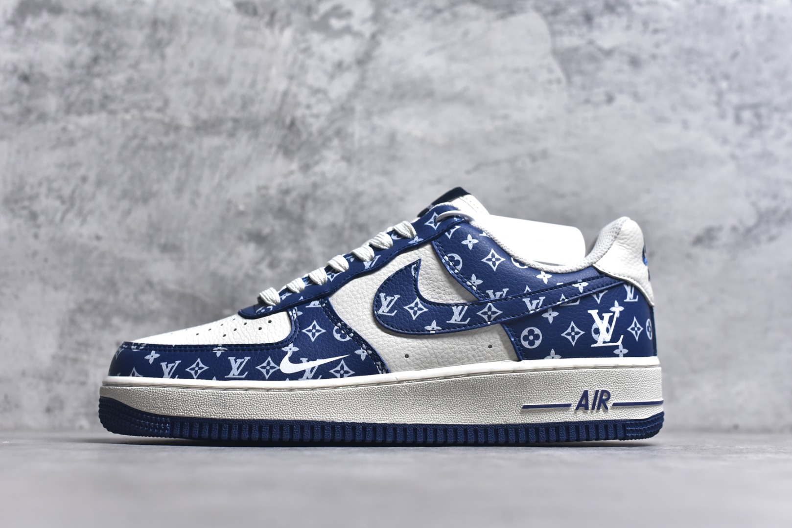 #Nike Air Force 1\’07 Low LV联名 白蓝小白勾 空军一号低帮休闲板鞋 LW9279-008 #原楦头原纸板 原装鞋盒 定制五金配件 内置全掌气垫 原厂鞋底 尺码：36 36.5 37.5 38 38.5 39 40 40.5 41 42 42.5 43 44 44.5 45 9.D4-选品中心
