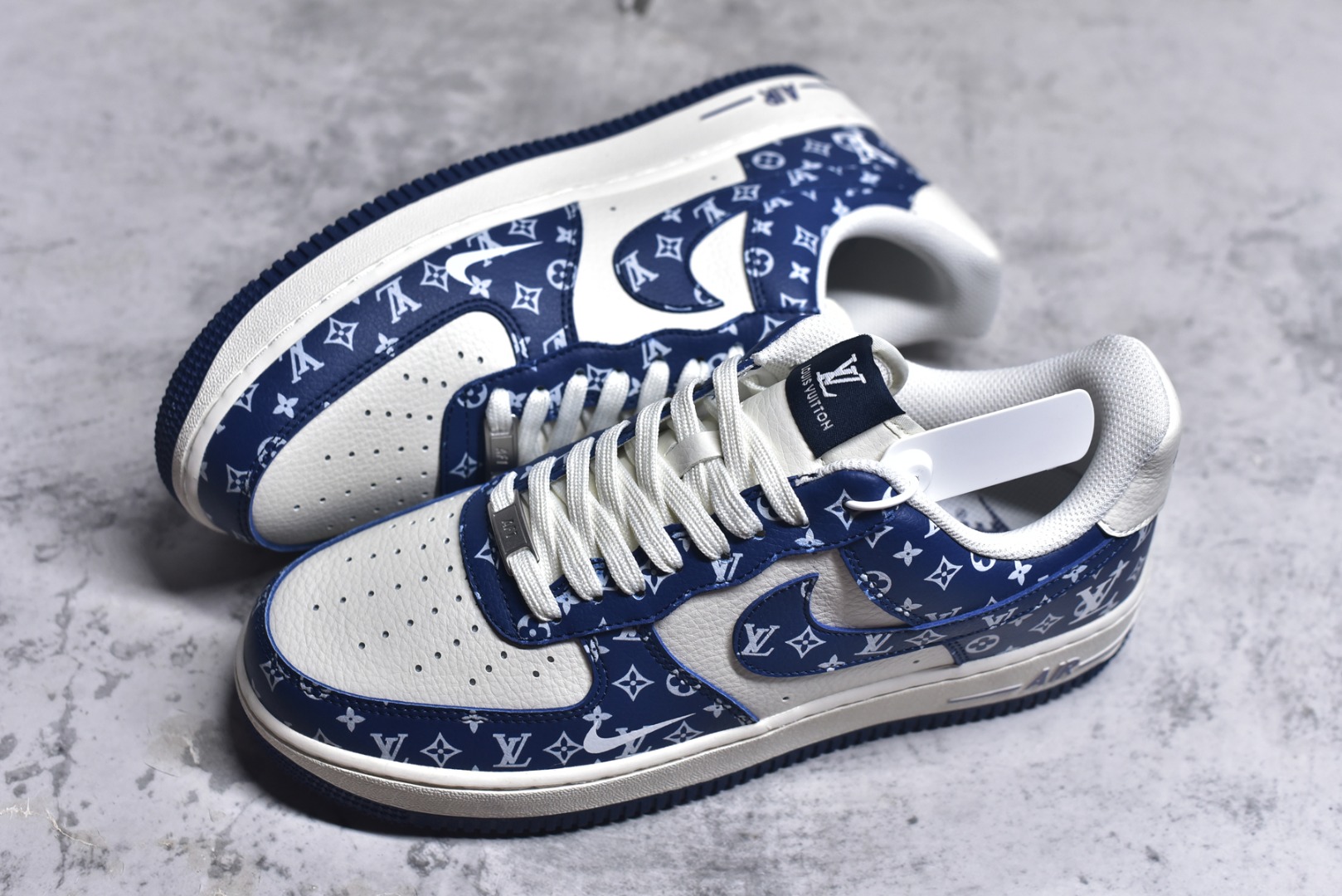 图片[7]-#Nike Air Force 1\’07 Low LV联名 白蓝小白勾 空军一号低帮休闲板鞋 LW9279-008 #原楦头原纸板 原装鞋盒 定制五金配件 内置全掌气垫 原厂鞋底 尺码：36 36.5 37.5 38 38.5 39 40 40.5 41 42 42.5 43 44 44.5 45 9.D4-选品中心