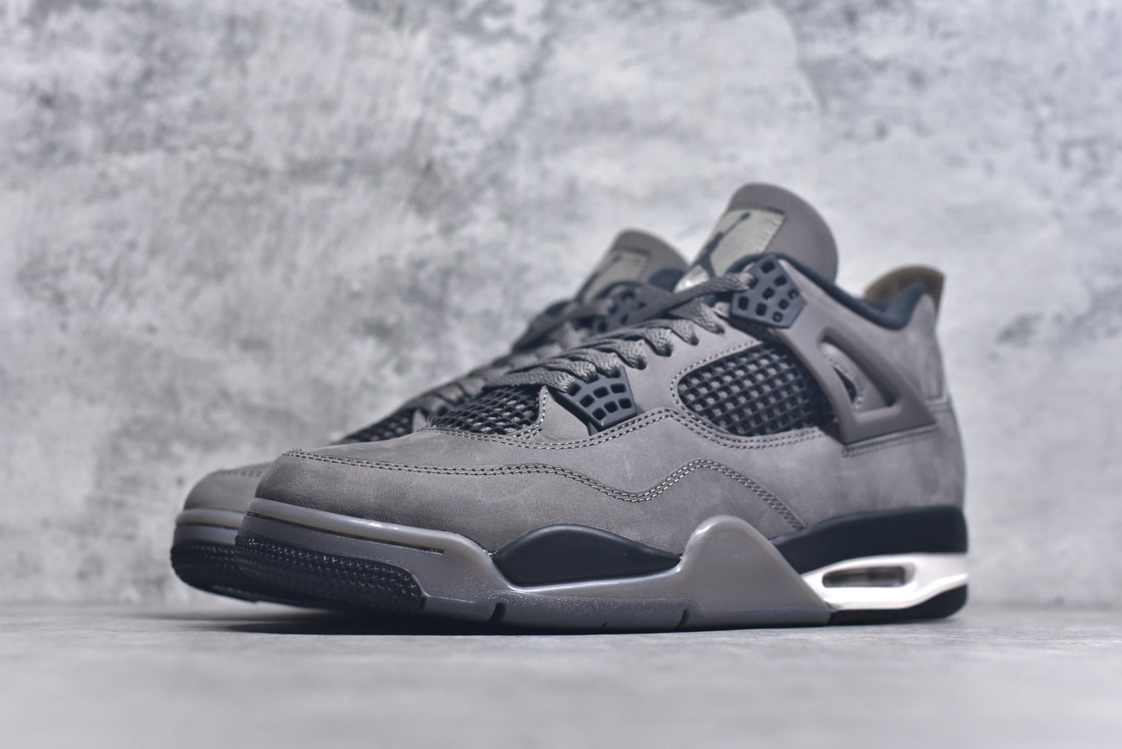 图片[2]-#Air Jordan 4 Retro \”Cave Stone\” AJ4 乔4摩卡 FV5029-200 #鞋身以TS标志性的大地色为主色调，通体采用深棕色麂皮打造，搭配黑色网格、TPU细节呈现。 尺码：40 40.5 41 42 42.5 43 44 44.5 45 46 47.5 48.5-选品中心