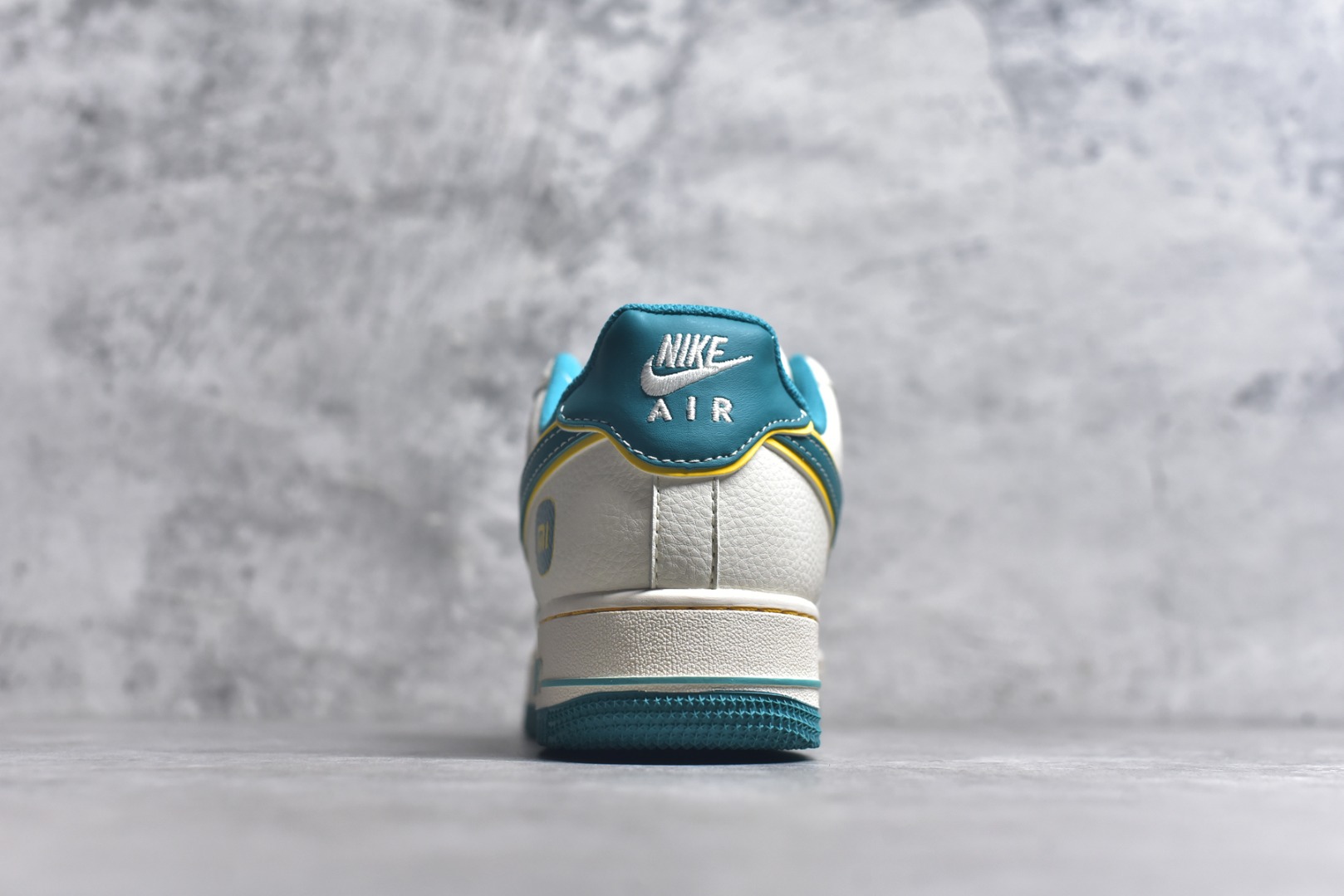 图片[5]-#Nike Air Force 1 \’07 Low 小米联名 海湾蓝 空军一号低帮休闲板鞋 SS1168-208 #原楦头原纸板 原装鞋盒 定制五金配件 内置全掌气垫 原厂鞋底 尺码：36 36.5 37.5 38 38.5 39 40 40.5 41 42 42.5 43 44 44.5 45 9.D4-选品中心