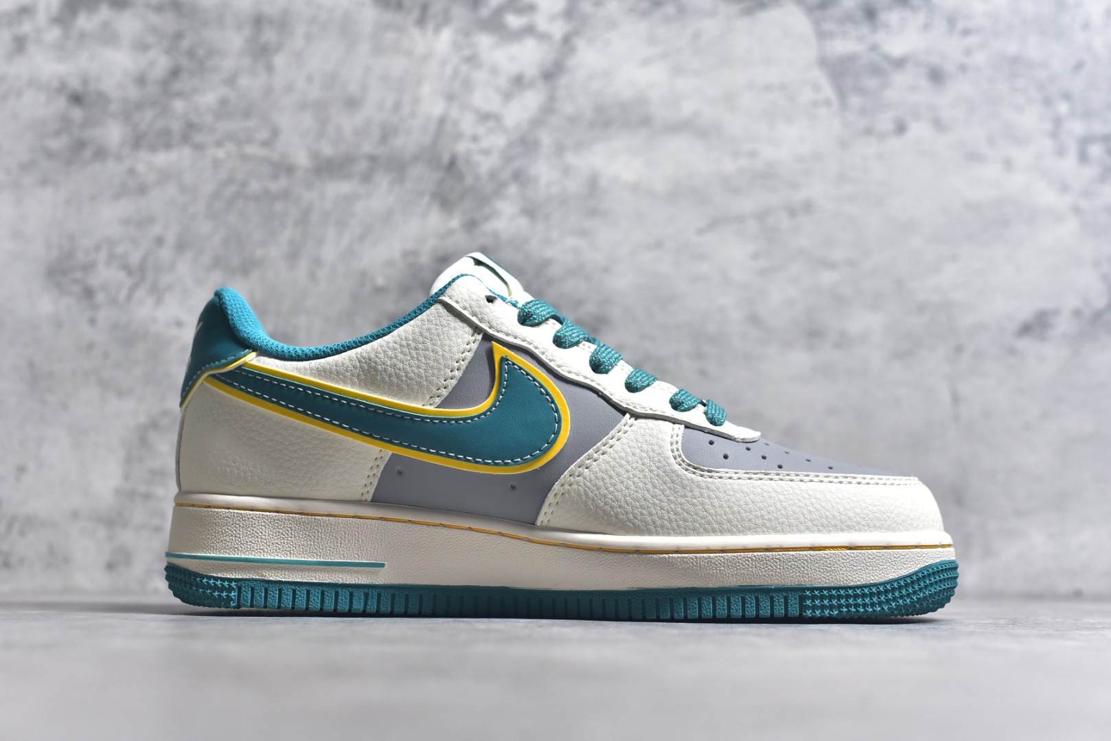图片[3]-#Nike Air Force 1 \’07 Low 小米联名 海湾蓝 空军一号低帮休闲板鞋 SS1168-208 #原楦头原纸板 原装鞋盒 定制五金配件 内置全掌气垫 原厂鞋底 尺码：36 36.5 37.5 38 38.5 39 40 40.5 41 42 42.5 43 44 44.5 45 9.D4-选品中心
