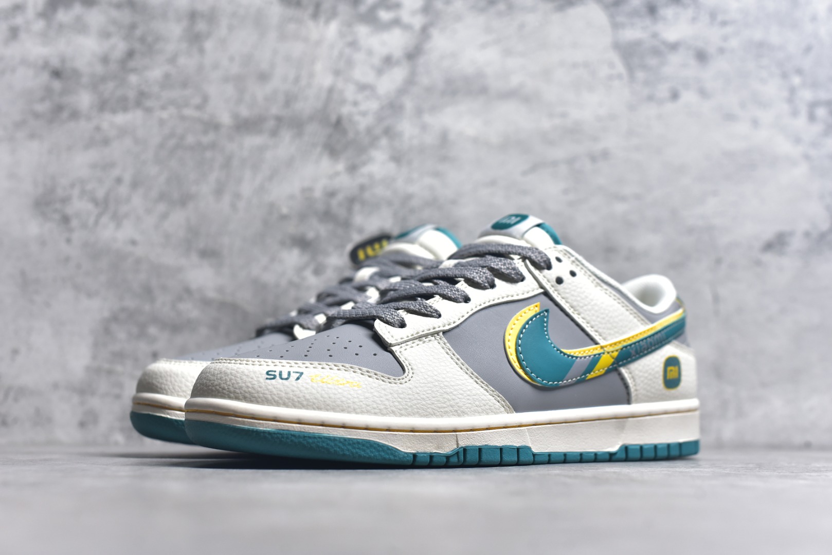 图片[2]-#Nike SB Dunk Low 小米联名 海湾蓝 周年高端定制 低帮休闲板鞋 SS1168-207 #定制鞋盒 大厂纯原品质出货 超高清洁度 皮料切割干净无任何毛边 细节完美 尺码：36 36.5 37.5 38 36.5 39 40 40.5 41 42 42.5 43 44 44.5 45 9.E5-选品中心