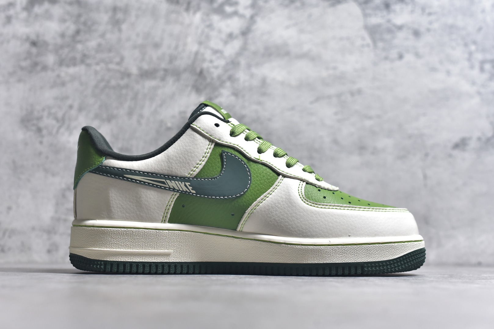图片[3]-#Nike Air Force 1 \’07 Low LV联名 松石绿 空军一号低帮休闲板鞋 KK1988-086 #原楦头原纸板 原装鞋盒 定制五金配件 内置全掌气垫 原厂鞋底 尺码：36 36.5 37.5 38 38.5 39 40 40.5 41 42 42.5 43 44 44.5 45 9.D4-选品中心