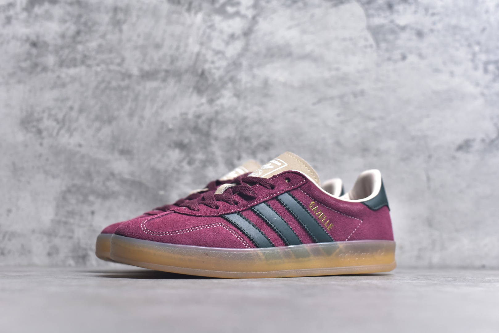 图片[2]-#AD Gazelle Indoor Trainers 羚羊内训系列低帮复古百搭休闲运动德训风板鞋 JH5403 90年代经典的复刻版！自60年代以足球训练鞋面世以来,Gazelle就以其经典设计席卷全球。1991年版本的复刻,再造经典Gazelle。采用皮革打造,搭配浊色细节,让这款经典更加简约。尺码：35.5-45-选品中心