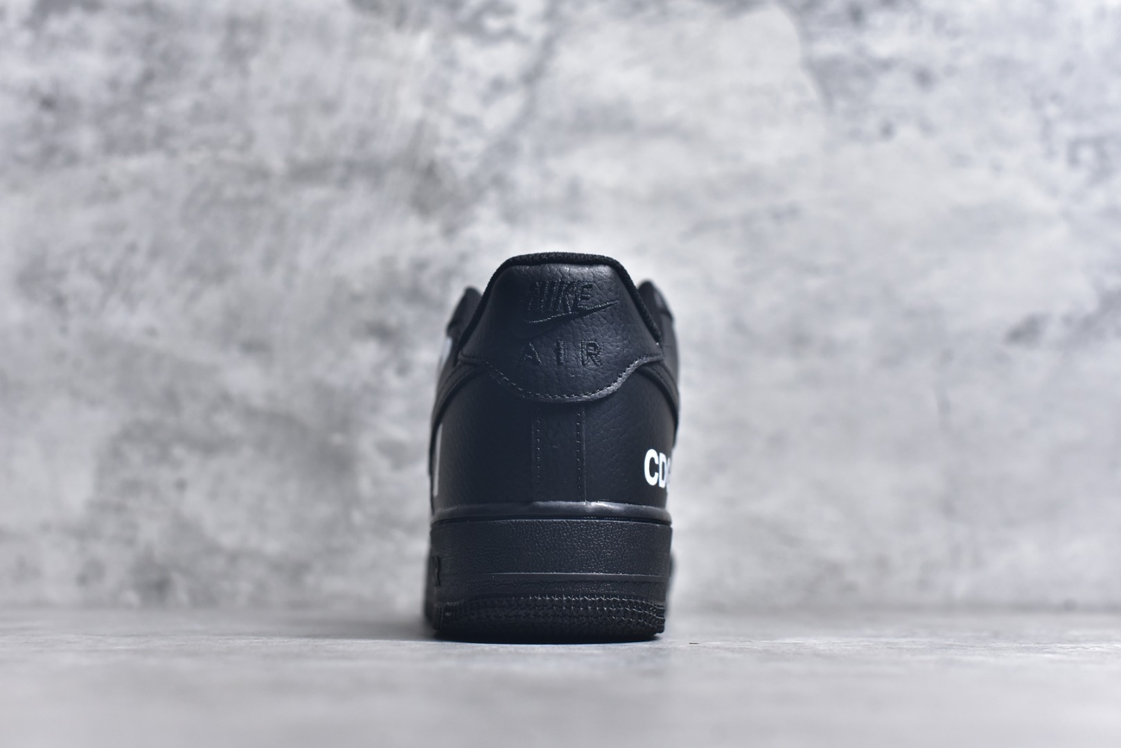 图片[5]-#Comme Des Garcons ×Nike Air Force 1 Low CDG联名 空军一号低帮休闲板鞋 IB9949-001 #原鞋开发 原楦头原纸板 配件齐全 纯正版型 正品NFC感应芯片 内置全掌气垫 尺码：36 36.5 37.5 38 38.5 39 40 40.5 41 42 42.5 43 44 44.5 45 9.D4-选品中心