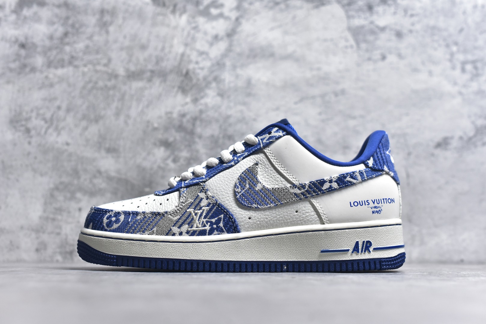 #Nike Air Force 1 \’07 Low LV联名 灰蓝牛仔 空军一号低帮休闲板鞋 SC9207-540 #原楦头原纸板 原装鞋盒 定制五金配件 内置全掌气垫 原厂鞋底 尺码：36 36.5 37.5 38 38.5 39 40 40.5 41 42 42.5 43 44 44.5 45 9.D4-选品中心