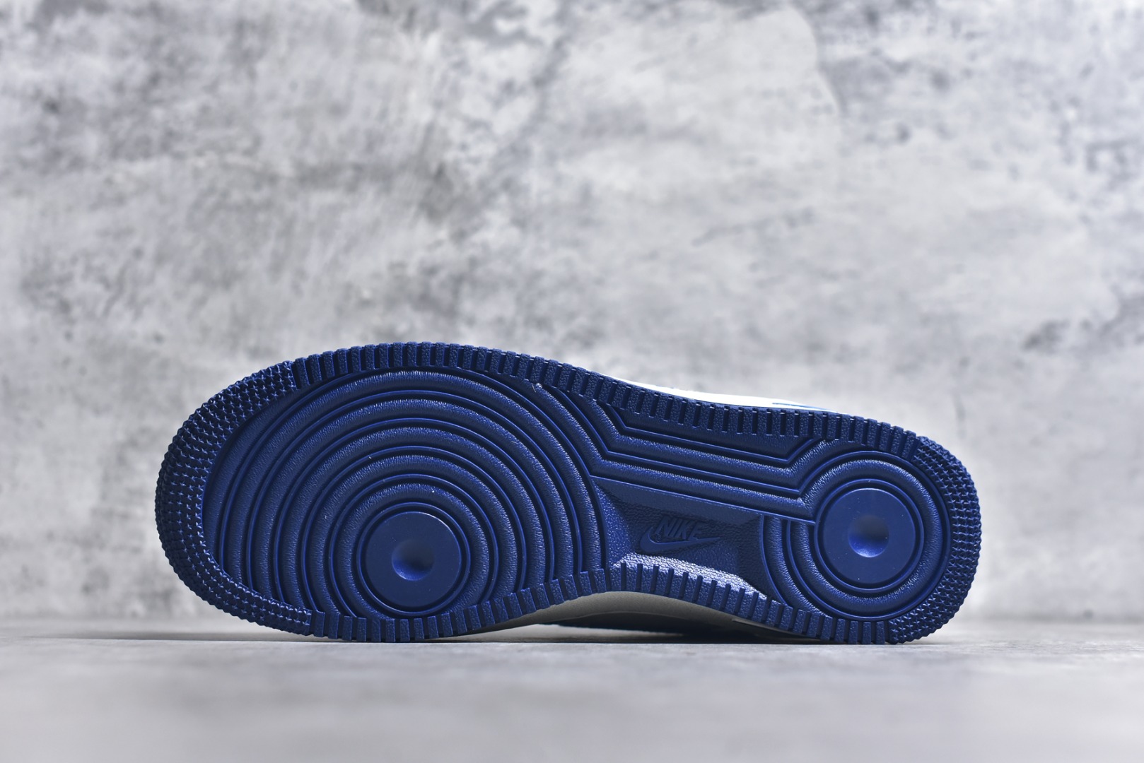 图片[6]-#Nike Air Force 1 \’07 Low LV联名 灰蓝牛仔 空军一号低帮休闲板鞋 SC9207-540 #原楦头原纸板 原装鞋盒 定制五金配件 内置全掌气垫 原厂鞋底 尺码：36 36.5 37.5 38 38.5 39 40 40.5 41 42 42.5 43 44 44.5 45 9.D4-选品中心