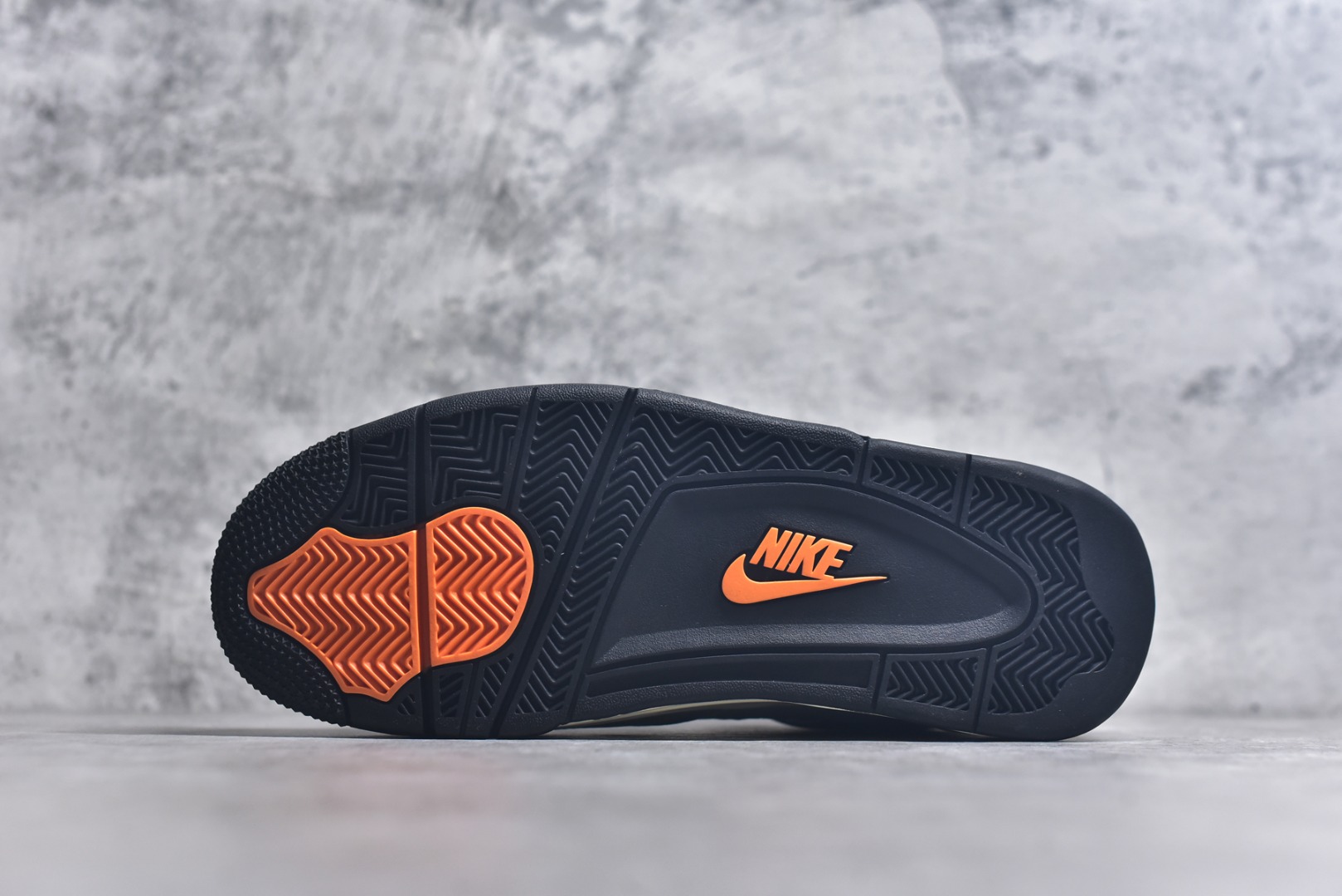 图片[6]-#Air Jordan 4 AJ4乔4 五道杠联名款 文化篮球鞋 IB1519-200 国内一线大厂OG出品 匠心打造 原厂皮料原厂数据 全新纸板 模具打造 外贸 平台高端零售专供品质 品质毋庸置疑 一眼正品既视感 细节均已解码 尺码：36 36.5 37.5 38 38.5 39 40 40.5 41 42 42.5 43 44 44.5 45 46 47.5-选品中心