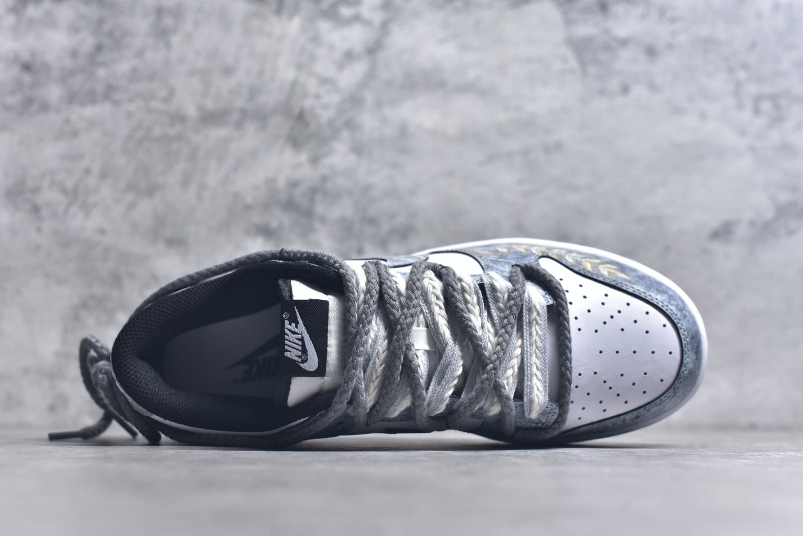 图片[4]-#Nike SB Dunk Low 麦穗灰绑带 低帮休闲板鞋 DD1391-100 #定制鞋盒 大厂纯原品质出货 超高清洁度 皮料切割干净无任何毛边 细节完美 尺码：40 40.5 41 42 42.5 43 44 44.5 45 46 9.E5-选品中心