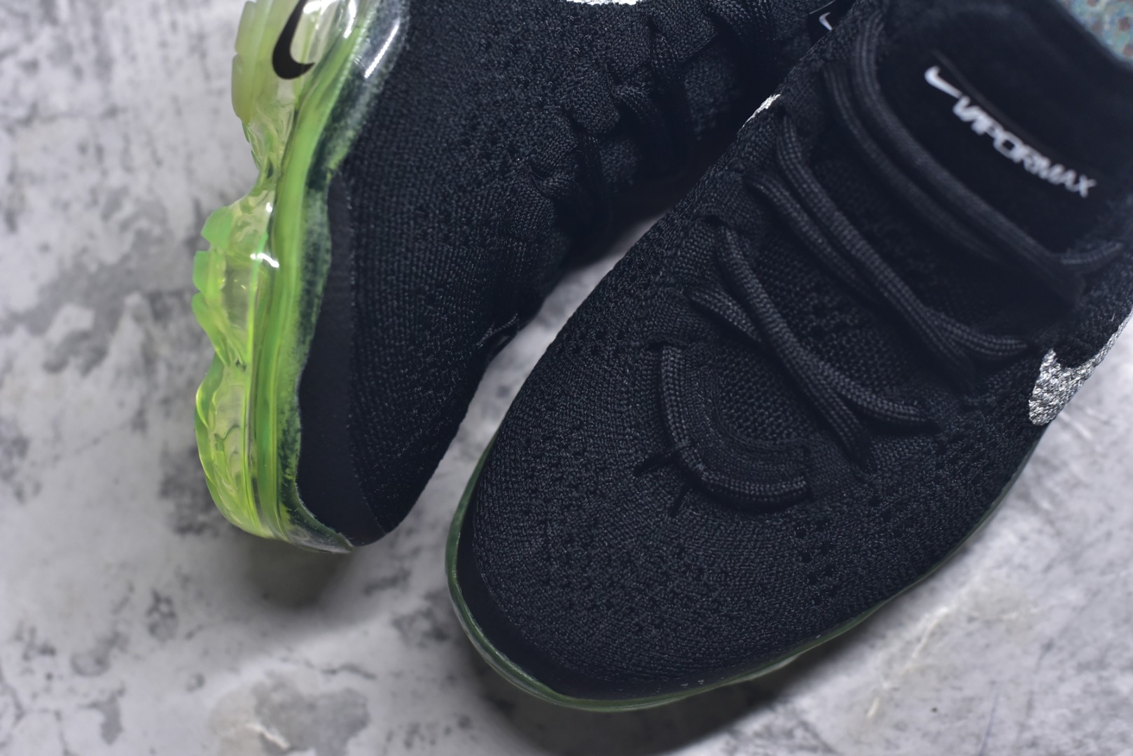 图片[8]-#Nike Air Vapormax2023 FK 全掌长气垫 缓震跑步鞋 采用传统的Flyknit构造 回收材料制成 鞋垫上印有Nike的风车标志 全长VaporMax鞋底单元两侧和外侧前脚掌上的Swoosh标志完善了设计 黑彩虹底 DV1678-014 男女鞋 35.5 36 36.5 37.5 38 38.5 39 40 40.5 41 42 42.5 43 44 44.5 45 46-选品中心