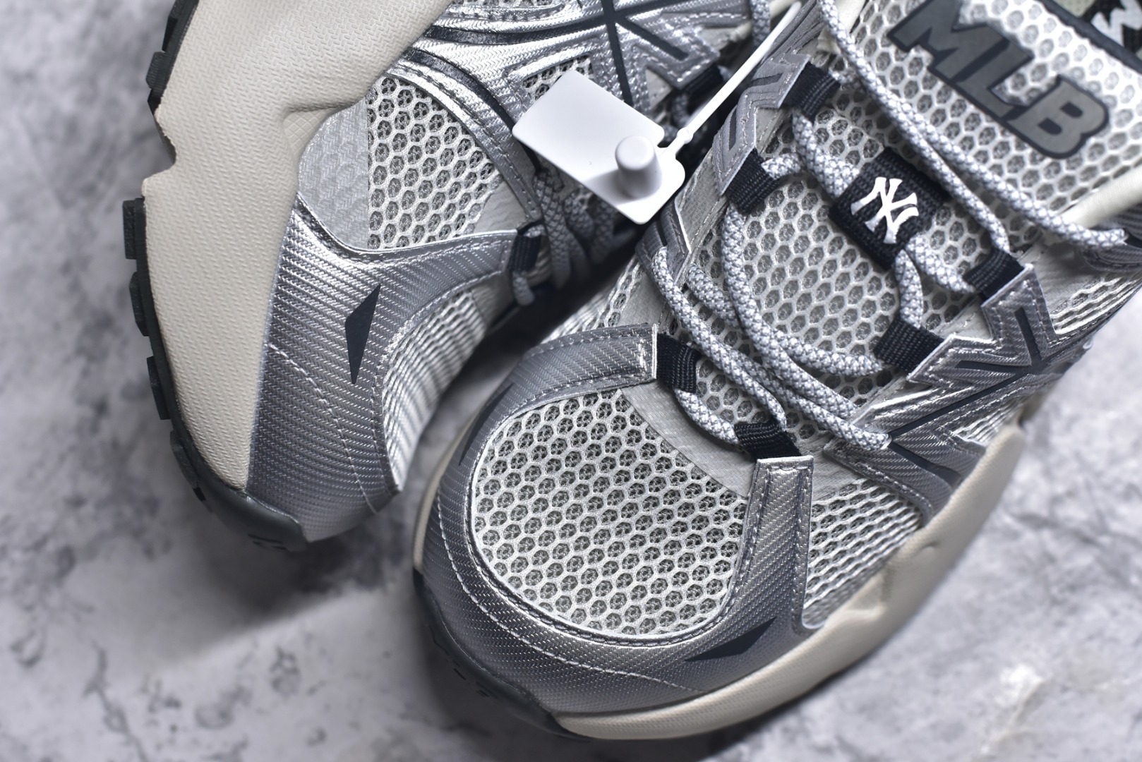 图片[8]-#NY MLB Dome Runner 纽约洋基队 厚底镂空增高休闲跑鞋 3ARND015N50SIS 尺码：35 36 36.5 37.5 38 38.5 39 40 40.5 41 42 42.5 43 44 44.5 45 N.C3-选品中心