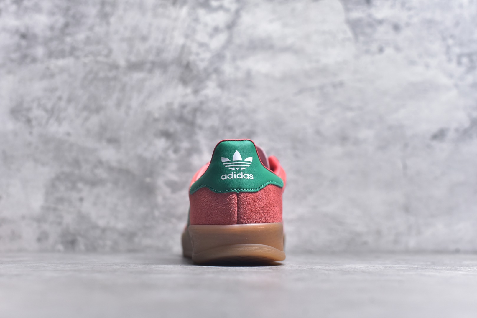 图片[5]-#AD Gazelle Indoor Trainers 羚羊内训系列低帮复古百搭休闲运动德训风板鞋 JH5407 90年代经典的复刻版！自60年代以足球训练鞋面世以来,Gazelle就以其经典设计席卷全球。1991年版本的复刻,再造经典Gazelle。采用皮革打造,搭配浊色细节,让这款经典更加简约。尺码：36 36⅔ 37⅓ 38 38⅔ 39⅓ 40 40⅔ 41⅓ 42 42⅔ 43⅓ 44⅓ 44⅔ 45-选品中心