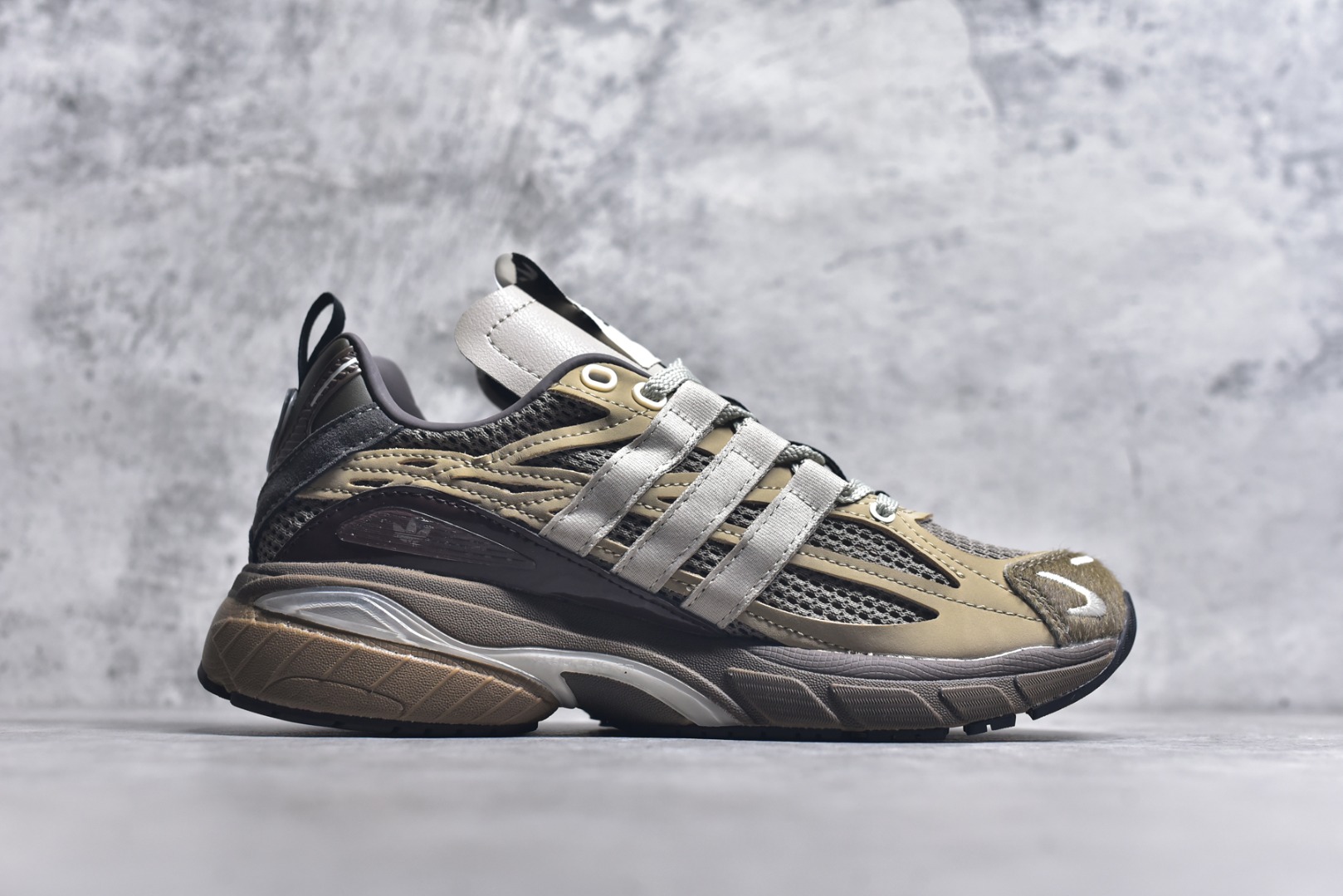 图片[3]-#SFTM x AD Originals ADISTAR CUSHION 联名复古舒适防滑耐磨低帮生活休闲鞋 JR8044 实拍调校N版已经零色差零失真 百分百还原实物色彩所见即所得 不存在货不对板色差等低级问题 选购参考实物拍摄 不混卖不参货 只用心做好货严格选品 承诺混一赔十 尺码：36 35.5-45-选品中心