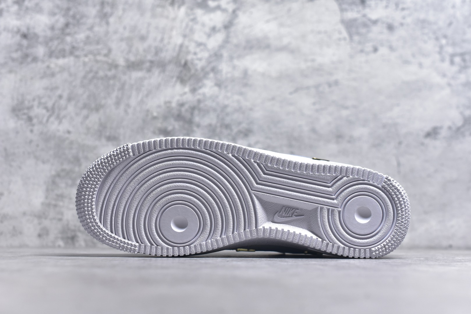 图片[6]-#Nike Air Force 1\’07 Low 官方爆款定制 二次元主题 四勾天蓝 空军一号低帮休闲板鞋 ZH0316-084 #定制皮料 定制鞋盒 原楦原纸板 纯正空军版型 内置全掌气垫 尺码：36 36.5 37.5 38 38.5 39 40 40.5 41 42 42.5 43 44 44.5 45 9.D4-选品中心
