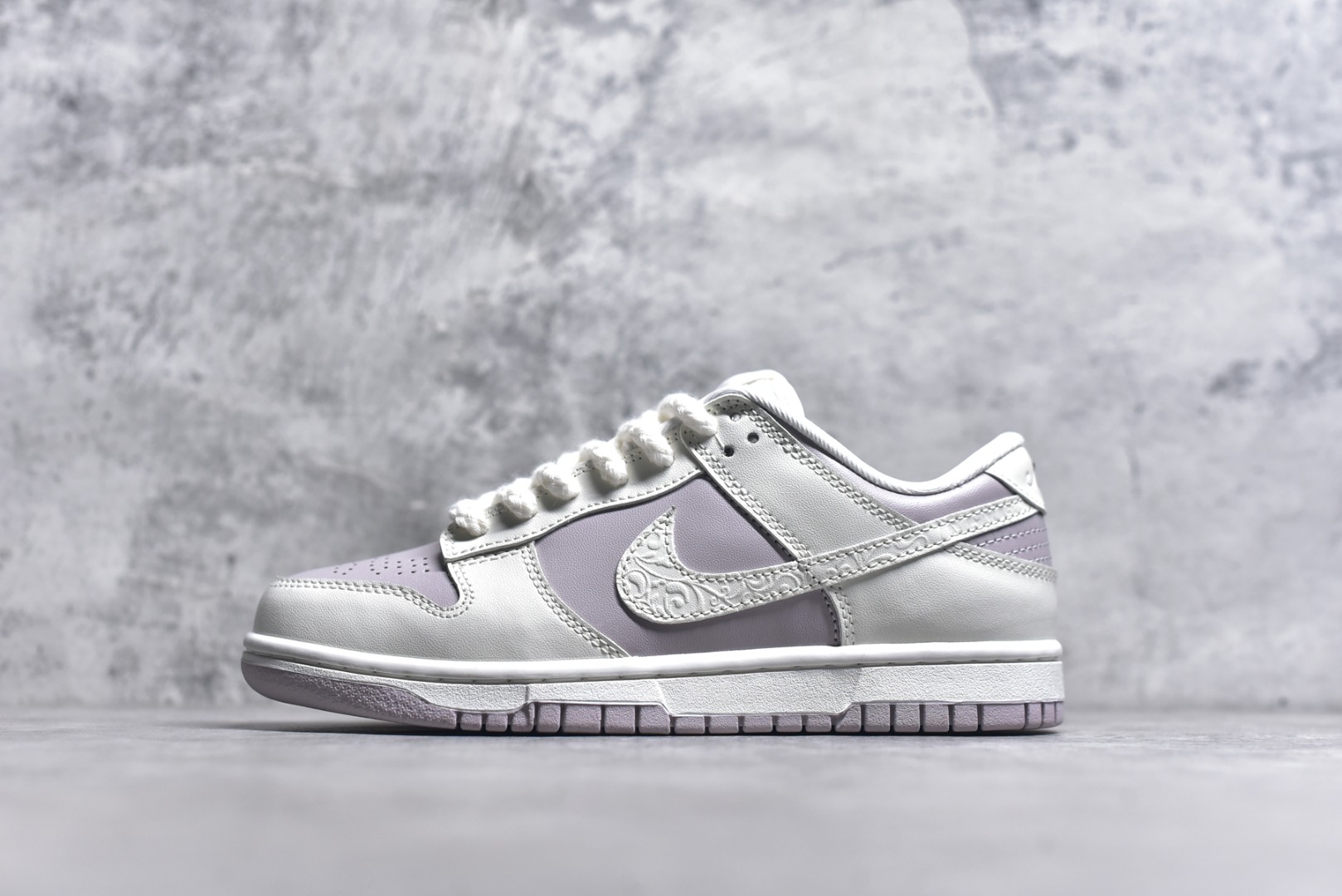 #Nike SB Dunk Low 白淡紫浮雕 低帮休闲板鞋 IH0639-011 尺码：35.5 36 36.5 37.5 38 38.5 39 40 9.E5-选品中心