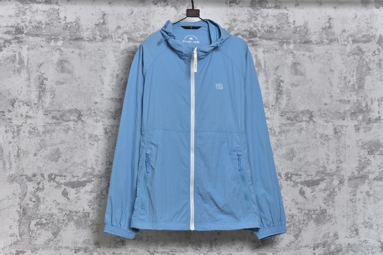 #可隆/KOLON SPORT》 WIND K户外防晒服系列❗ 现货供应 全年售后 原厂材料. 面料同步原厂 温馨提示❗（只做高端产品） DF巅峰 踏上巅峰❗ 颜色.黑色.浅蓝色.白色. 尺码：S.M.L.XL.2XL.3XL.-选品中心