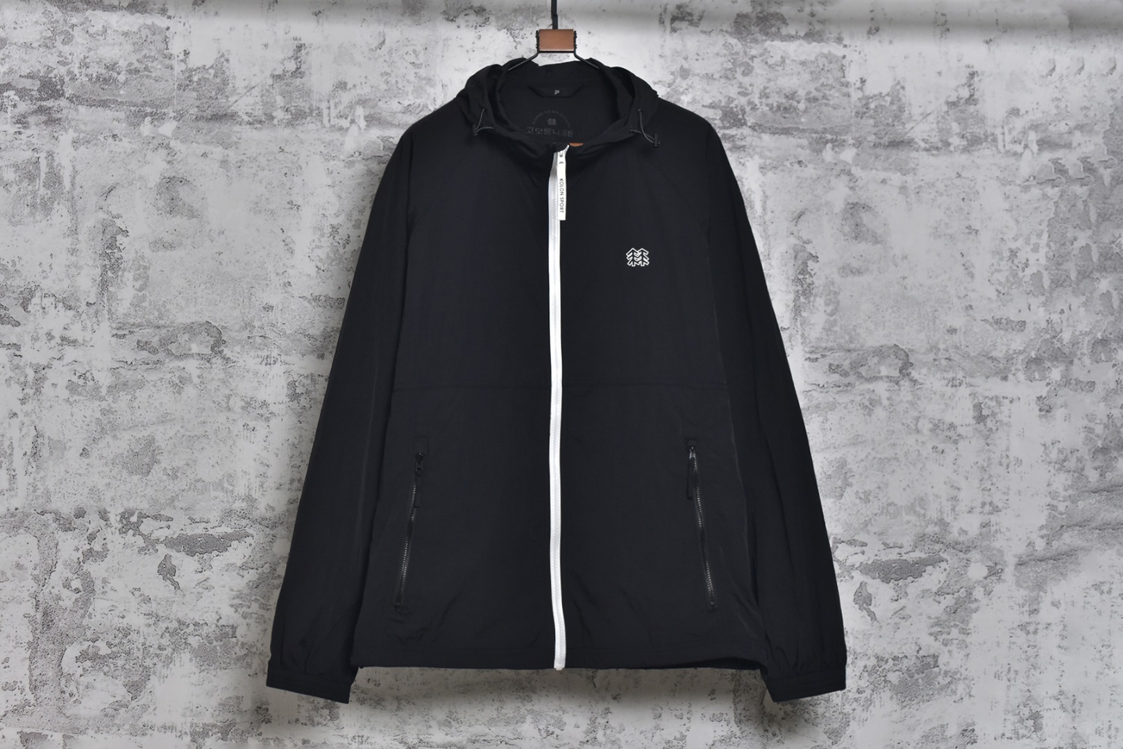 #可隆/KOLON SPORT》 WIND K户外防晒服系列❗ 现货供应 全年售后 原厂材料. 面料同步原厂 温馨提示❗（只做高端产品） DF巅峰 踏上巅峰❗ 颜色.黑色.浅蓝色.白色. 尺码：S.M.L.XL.2XL.3XL.-选品中心