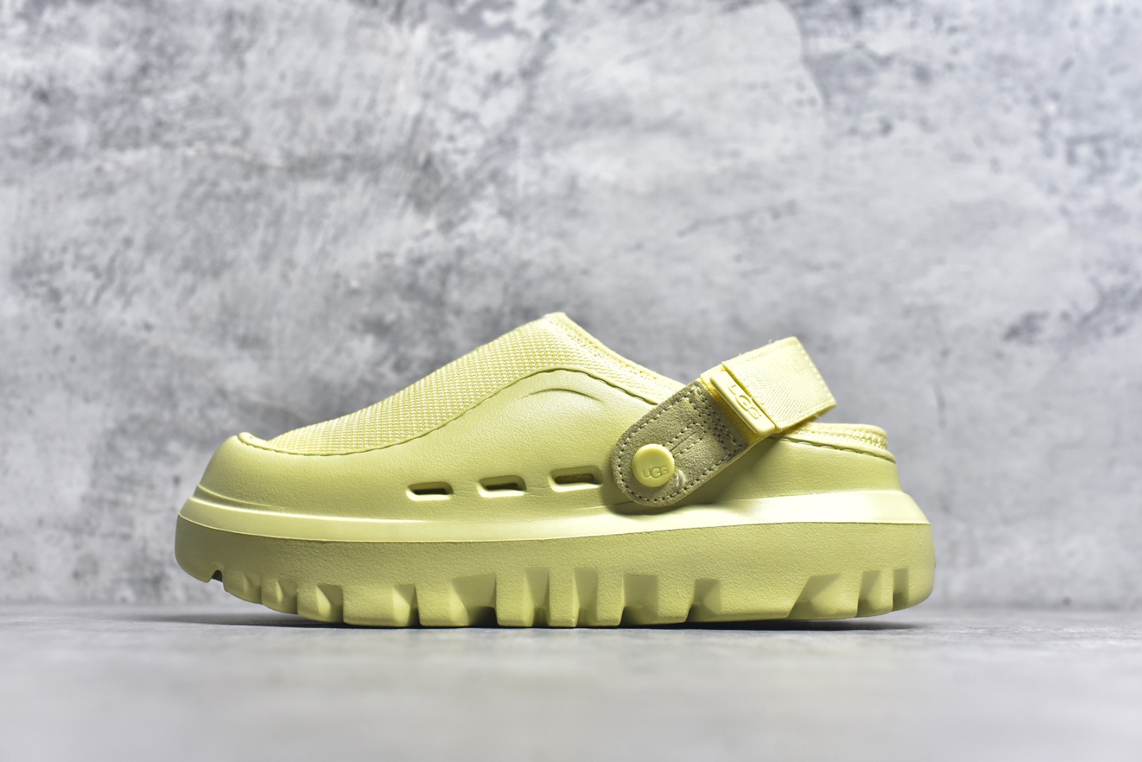 #UGG GoldenGlow Slide 简约时尚 EVA 防磨一脚蹬拖鞋 ！ 货号：1166912 尺码：36-45-选品中心