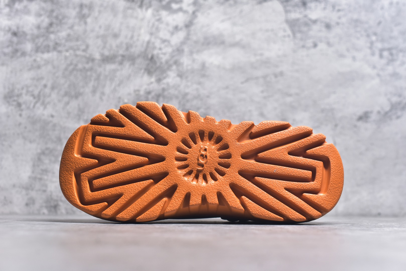 图片[6]-#UGG GoldenGlow Slide 简约时尚 EVA 防磨一脚蹬拖鞋 ！ 货号：1166912 尺码：36-45-选品中心