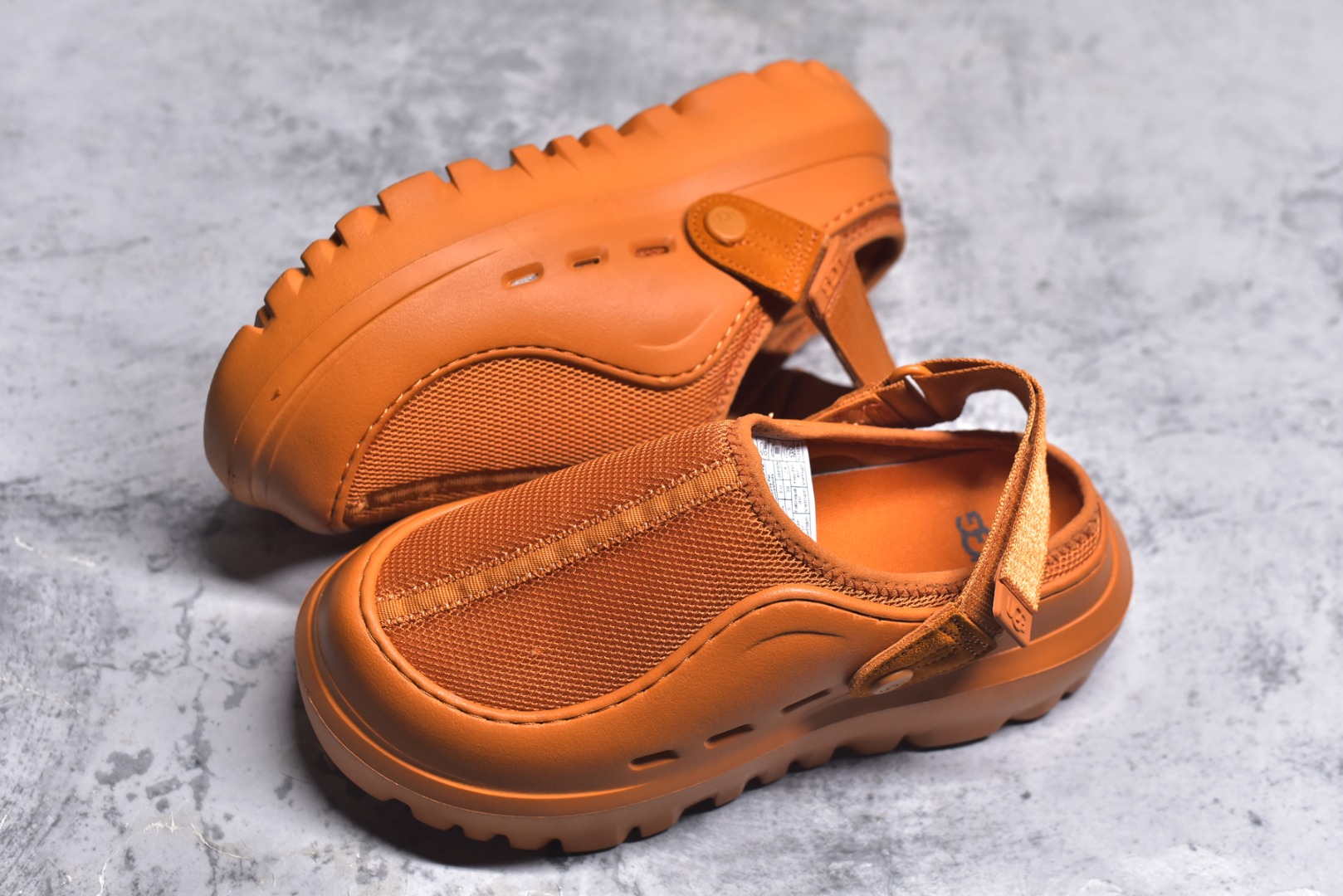 图片[7]-#UGG GoldenGlow Slide 简约时尚 EVA 防磨一脚蹬拖鞋 ！ 货号：1166912 尺码：36-45-选品中心