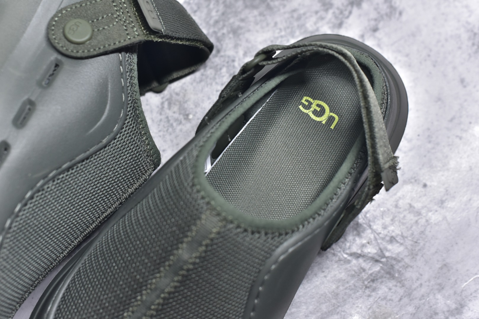 图片[9]-#UGG GoldenGlow Slide 简约时尚 EVA 防磨一脚蹬拖鞋 ！ 货号：1166912 尺码：36-45-选品中心