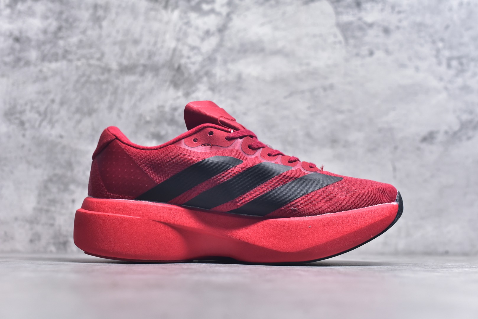 图片[3]-#阿迪达斯 AD Adizero Eva SL M 运动舒适防滑耐磨 低帮跑步鞋 阿迪达斯革新力作!「破纪录轻跑鞋」adiZero Adios Pro EVO 极致轻盈的Lightweight Upper设计,带来近乎裸足的舒适体验。中底采用尖端科技，Lightstrike Pro材料经过精细调校，实现卓越缓震与轻量化的完美结合。 尺码：36-45-选品中心