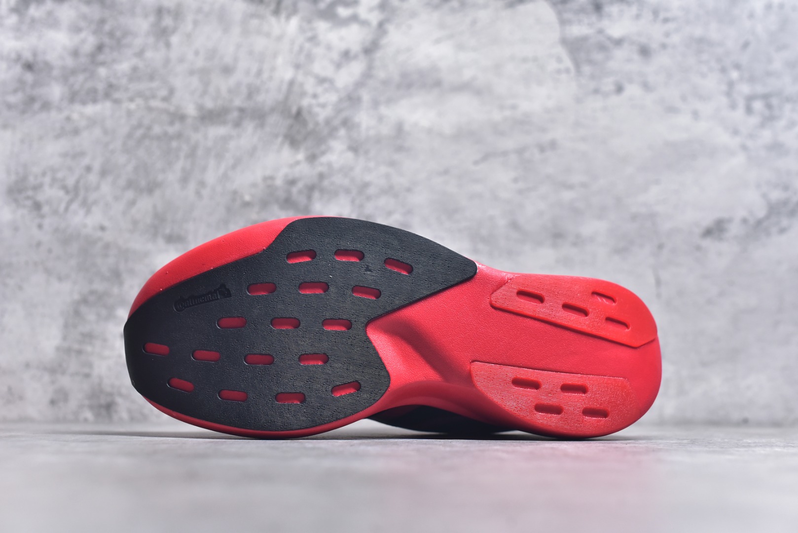 图片[6]-#阿迪达斯 AD Adizero Eva SL M 运动舒适防滑耐磨 低帮跑步鞋 阿迪达斯革新力作!「破纪录轻跑鞋」adiZero Adios Pro EVO 极致轻盈的Lightweight Upper设计,带来近乎裸足的舒适体验。中底采用尖端科技，Lightstrike Pro材料经过精细调校，实现卓越缓震与轻量化的完美结合。 尺码：36-45-选品中心