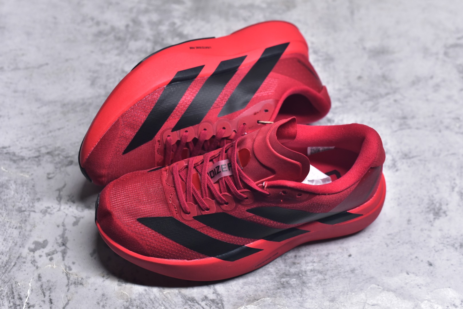 图片[7]-#阿迪达斯 AD Adizero Eva SL M 运动舒适防滑耐磨 低帮跑步鞋 阿迪达斯革新力作!「破纪录轻跑鞋」adiZero Adios Pro EVO 极致轻盈的Lightweight Upper设计,带来近乎裸足的舒适体验。中底采用尖端科技，Lightstrike Pro材料经过精细调校，实现卓越缓震与轻量化的完美结合。 尺码：36-45-选品中心