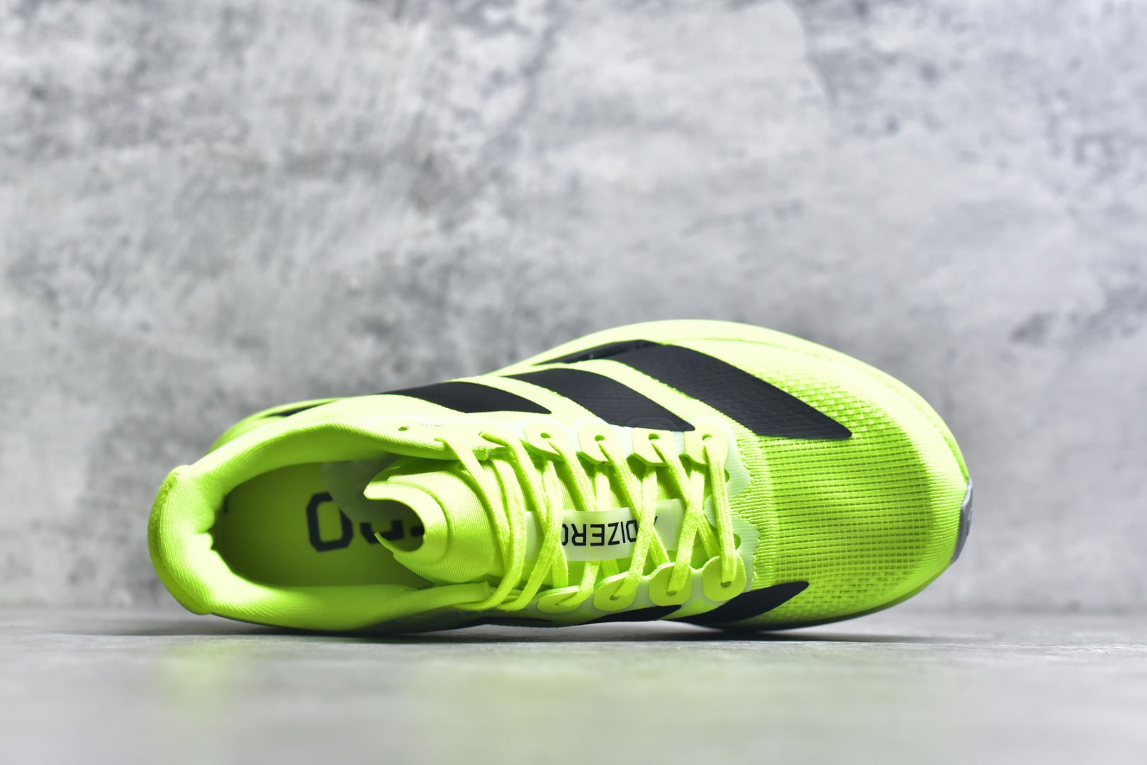 图片[4]-#阿迪达斯 AD Adizero Eva SL M 运动舒适防滑耐磨 低帮跑步鞋 阿迪达斯革新力作!「破纪录轻跑鞋」adiZero Adios Pro EVO 极致轻盈的Lightweight Upper设计,带来近乎裸足的舒适体验。中底采用尖端科技，Lightstrike Pro材料经过精细调校，实现卓越缓震与轻量化的完美结合。 尺码：36-45-选品中心