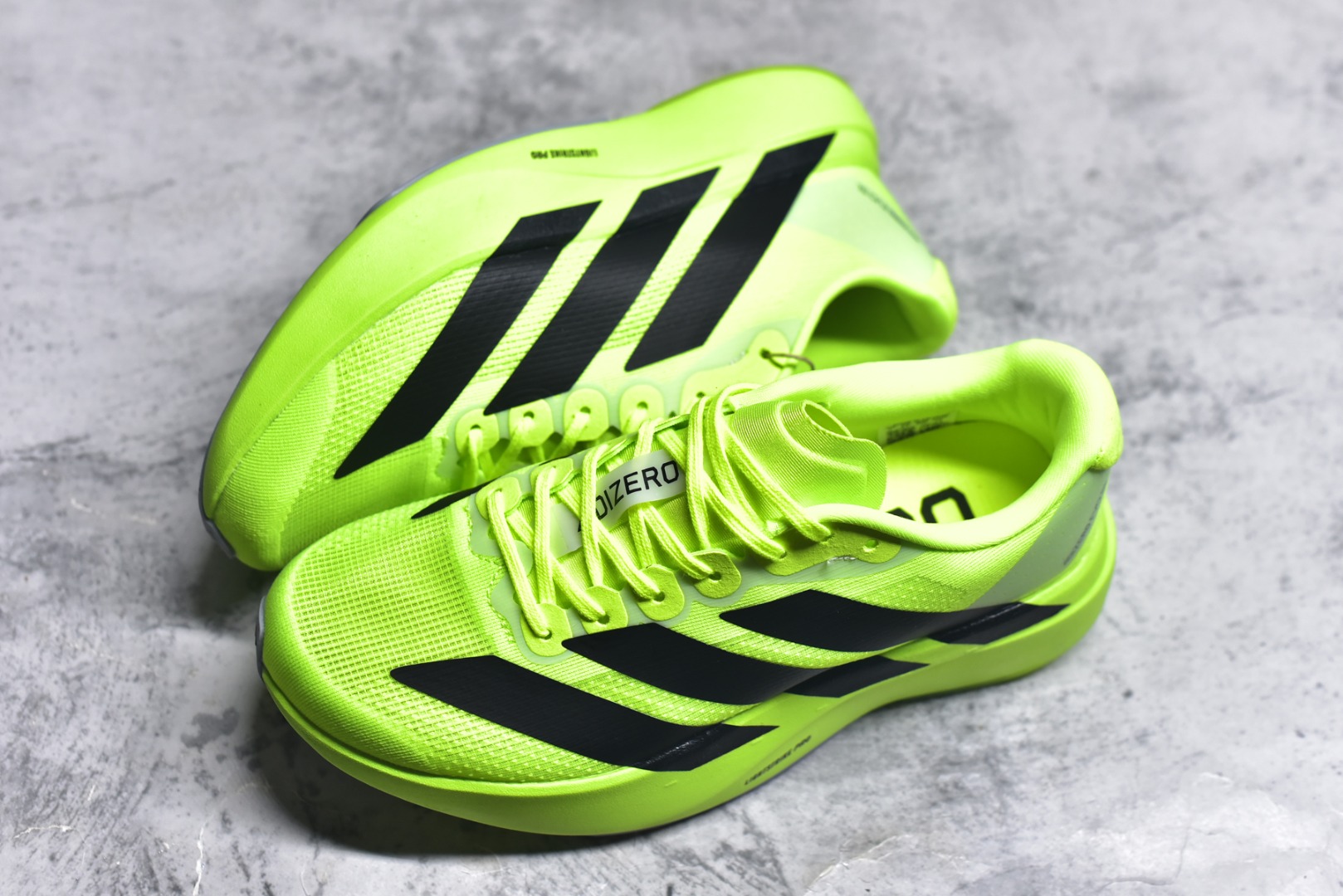 图片[7]-#阿迪达斯 AD Adizero Eva SL M 运动舒适防滑耐磨 低帮跑步鞋 阿迪达斯革新力作!「破纪录轻跑鞋」adiZero Adios Pro EVO 极致轻盈的Lightweight Upper设计,带来近乎裸足的舒适体验。中底采用尖端科技，Lightstrike Pro材料经过精细调校，实现卓越缓震与轻量化的完美结合。 尺码：36-45-选品中心