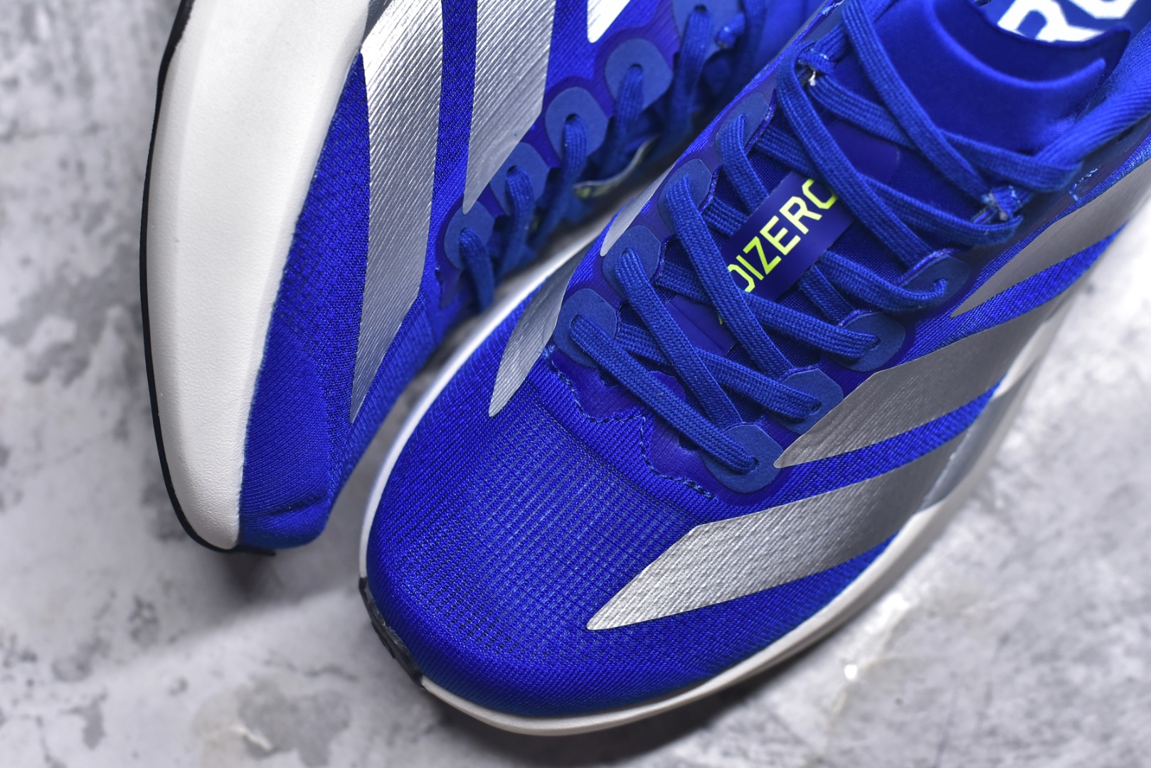 图片[8]-#阿迪达斯 AD Adizero Eva SL M 运动舒适防滑耐磨 低帮跑步鞋 阿迪达斯革新力作!「破纪录轻跑鞋」adiZero Adios Pro EVO 极致轻盈的Lightweight Upper设计,带来近乎裸足的舒适体验。中底采用尖端科技，Lightstrike Pro材料经过精细调校，实现卓越缓震与轻量化的完美结合。 尺码：36-45-选品中心