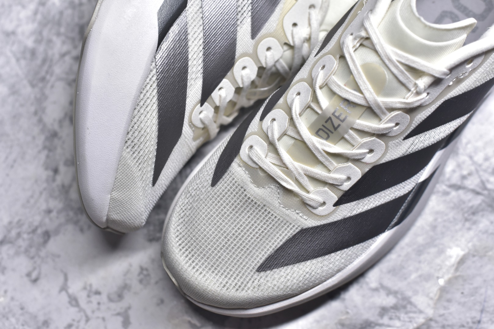 图片[8]-#阿迪达斯 AD Adizero Eva SL M 运动舒适防滑耐磨 低帮跑步鞋 阿迪达斯革新力作!「破纪录轻跑鞋」adiZero Adios Pro EVO 极致轻盈的Lightweight Upper设计,带来近乎裸足的舒适体验。中底采用尖端科技，Lightstrike Pro材料经过精细调校，实现卓越缓震与轻量化的完美结合。 尺码：36-45-选品中心