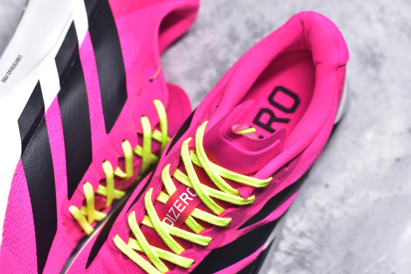 图片[9]-#阿迪达斯 AD Adizero Eva SL M 运动舒适防滑耐磨 低帮跑步鞋 阿迪达斯革新力作!「破纪录轻跑鞋」adiZero Adios Pro EVO 极致轻盈的Lightweight Upper设计,带来近乎裸足的舒适体验。中底采用尖端科技，Lightstrike Pro材料经过精细调校，实现卓越缓震与轻量化的完美结合。 尺码：36-45-选品中心