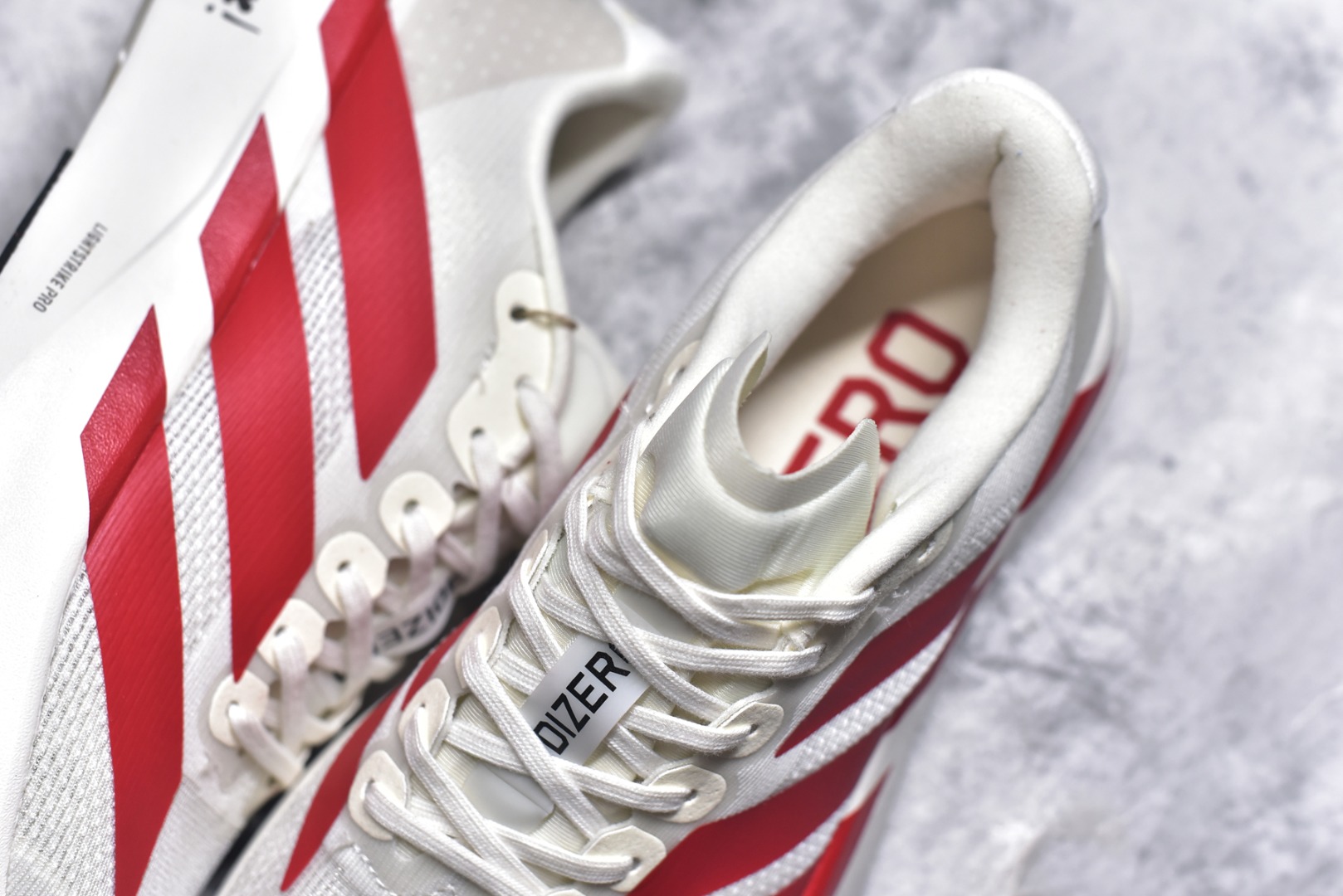 图片[9]-#阿迪达斯 AD Adizero Eva SL M 运动舒适防滑耐磨 低帮跑步鞋 阿迪达斯革新力作!「破纪录轻跑鞋」adiZero Adios Pro EVO 极致轻盈的Lightweight Upper设计,带来近乎裸足的舒适体验。中底采用尖端科技，Lightstrike Pro材料经过精细调校，实现卓越缓震与轻量化的完美结合。 尺码：36-45-选品中心