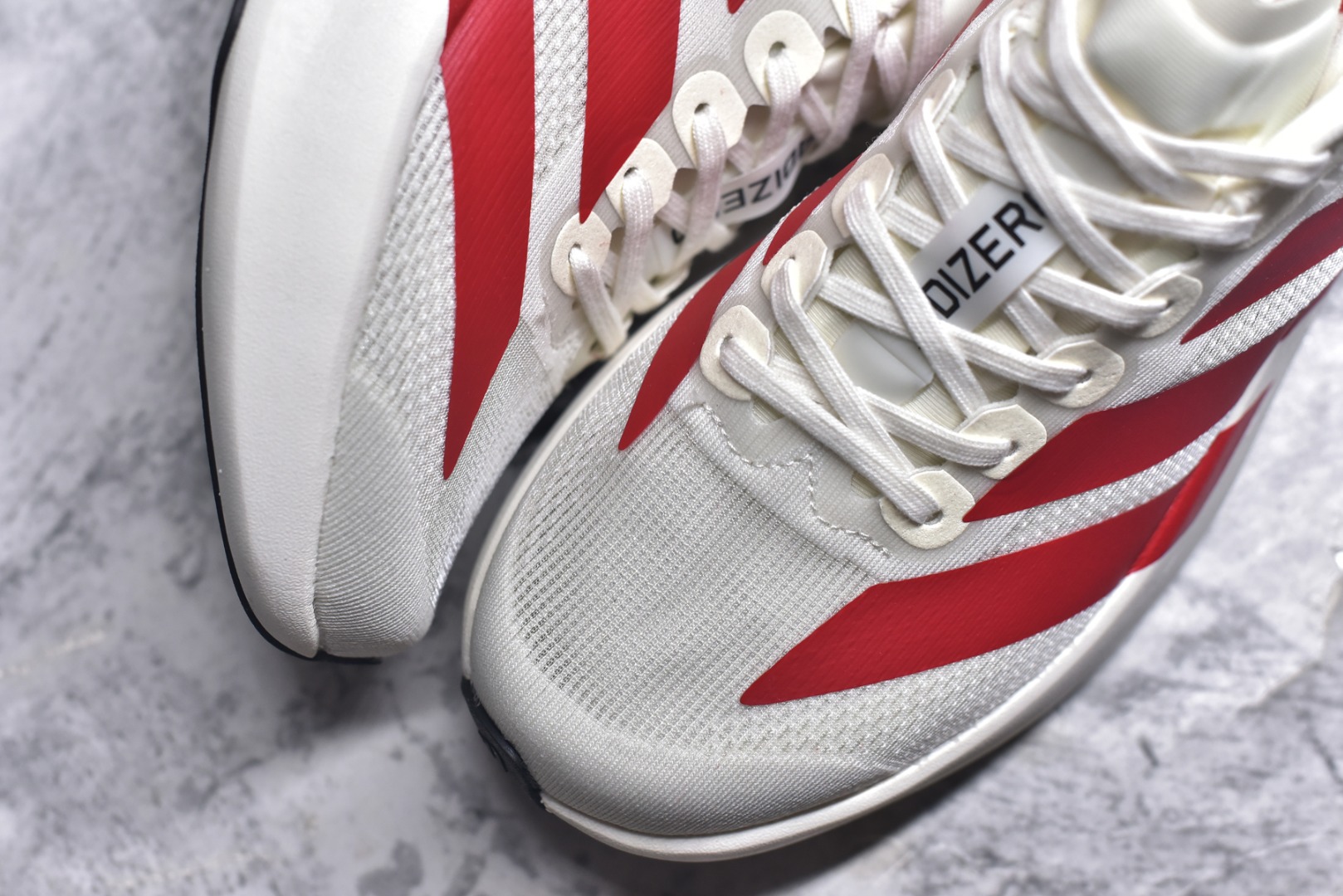 图片[8]-#阿迪达斯 AD Adizero Eva SL M 运动舒适防滑耐磨 低帮跑步鞋 阿迪达斯革新力作!「破纪录轻跑鞋」adiZero Adios Pro EVO 极致轻盈的Lightweight Upper设计,带来近乎裸足的舒适体验。中底采用尖端科技，Lightstrike Pro材料经过精细调校，实现卓越缓震与轻量化的完美结合。 尺码：36-45-选品中心