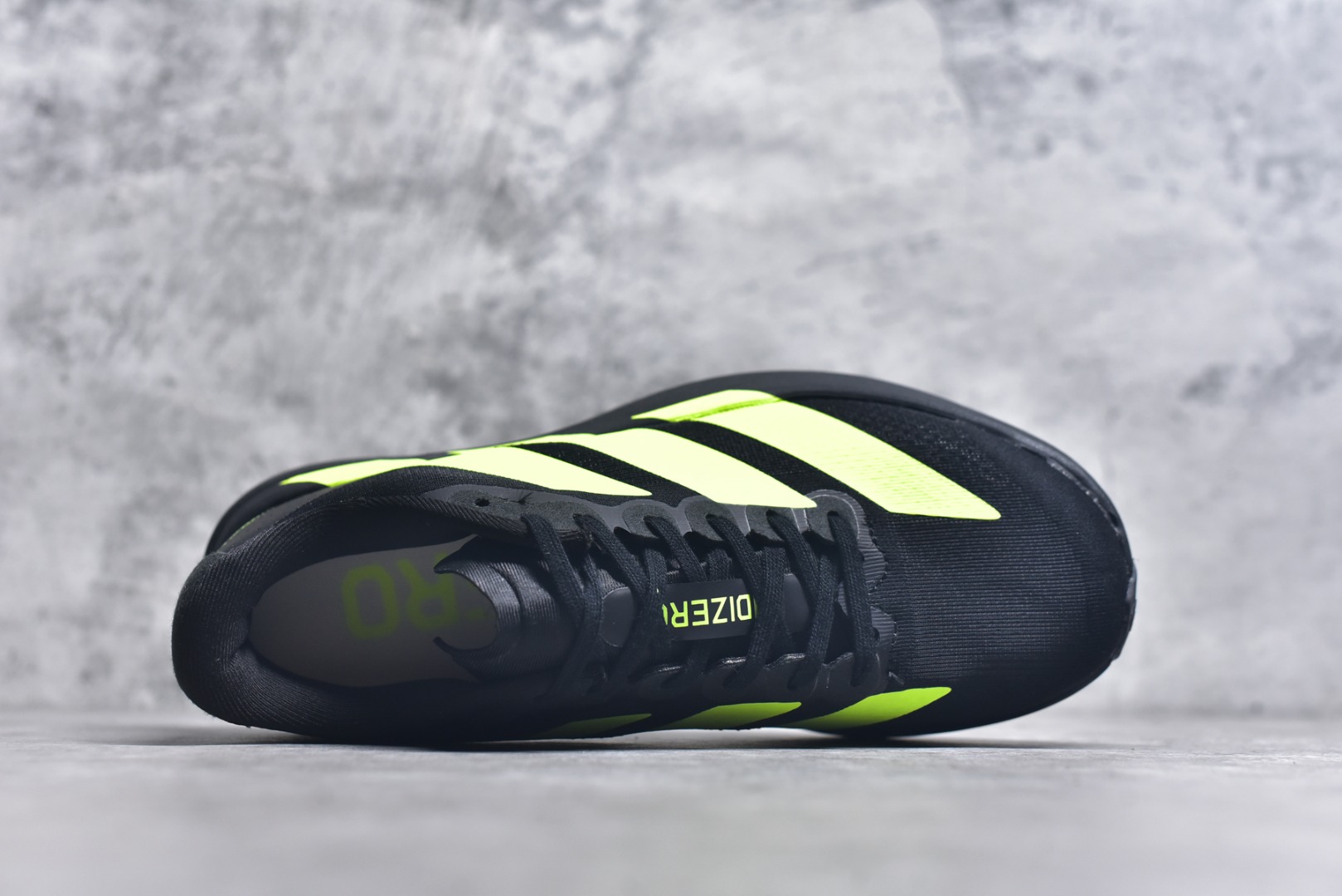 图片[4]-#阿迪达斯 AD Adizero Eva SL M 运动舒适防滑耐磨 低帮跑步鞋 阿迪达斯革新力作!「破纪录轻跑鞋」adiZero Adios Pro EVO 极致轻盈的Lightweight Upper设计,带来近乎裸足的舒适体验。中底采用尖端科技，Lightstrike Pro材料经过精细调校，实现卓越缓震与轻量化的完美结合。 尺码：36-45-选品中心