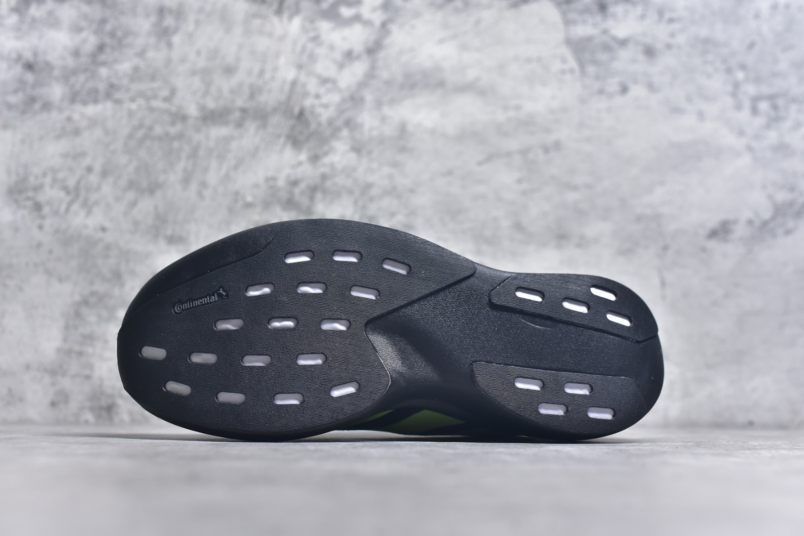 图片[6]-#阿迪达斯 AD Adizero Eva SL M 运动舒适防滑耐磨 低帮跑步鞋 阿迪达斯革新力作!「破纪录轻跑鞋」adiZero Adios Pro EVO 极致轻盈的Lightweight Upper设计,带来近乎裸足的舒适体验。中底采用尖端科技，Lightstrike Pro材料经过精细调校，实现卓越缓震与轻量化的完美结合。 尺码：36-45-选品中心