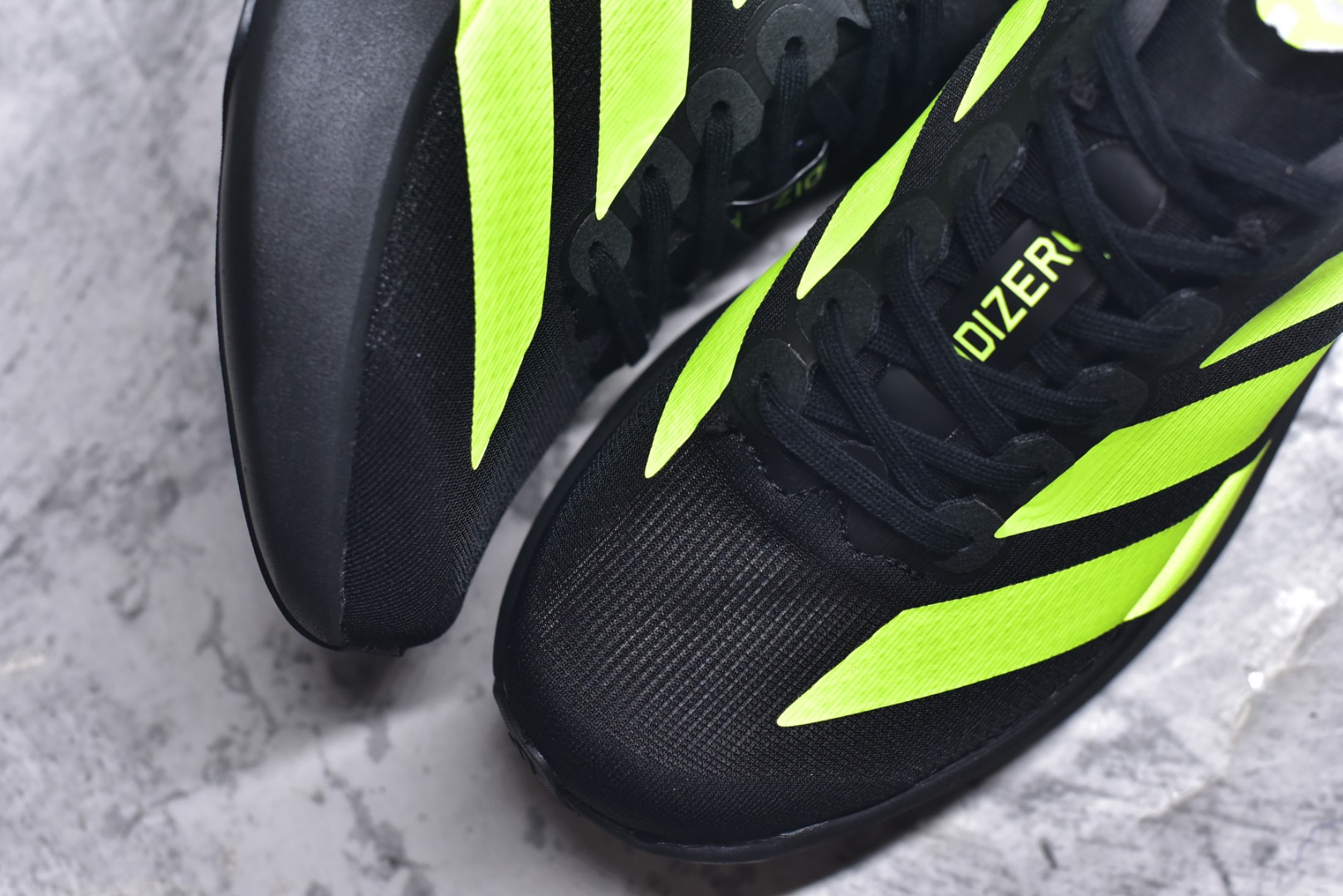 图片[8]-#阿迪达斯 AD Adizero Eva SL M 运动舒适防滑耐磨 低帮跑步鞋 阿迪达斯革新力作!「破纪录轻跑鞋」adiZero Adios Pro EVO 极致轻盈的Lightweight Upper设计,带来近乎裸足的舒适体验。中底采用尖端科技，Lightstrike Pro材料经过精细调校，实现卓越缓震与轻量化的完美结合。 尺码：36-45-选品中心