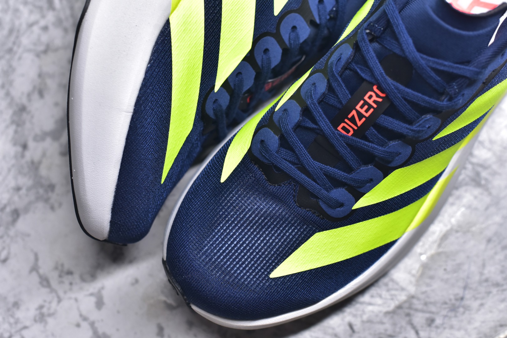 图片[8]-#阿迪达斯 AD Adizero Eva SL M 运动舒适防滑耐磨 低帮跑步鞋 阿迪达斯革新力作!「破纪录轻跑鞋」adiZero Adios Pro EVO 极致轻盈的Lightweight Upper设计,带来近乎裸足的舒适体验。中底采用尖端科技，Lightstrike Pro材料经过精细调校，实现卓越缓震与轻量化的完美结合。 尺码：36-45-选品中心