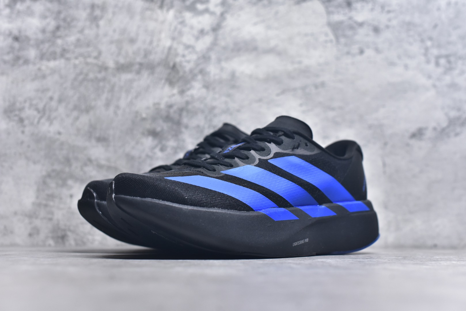 图片[2]-#阿迪达斯 AD Adizero Eva SL M 运动舒适防滑耐磨 低帮跑步鞋 阿迪达斯革新力作!「破纪录轻跑鞋」adiZero Adios Pro EVO 极致轻盈的Lightweight Upper设计,带来近乎裸足的舒适体验。中底采用尖端科技，Lightstrike Pro材料经过精细调校，实现卓越缓震与轻量化的完美结合。 尺码：36-45-选品中心