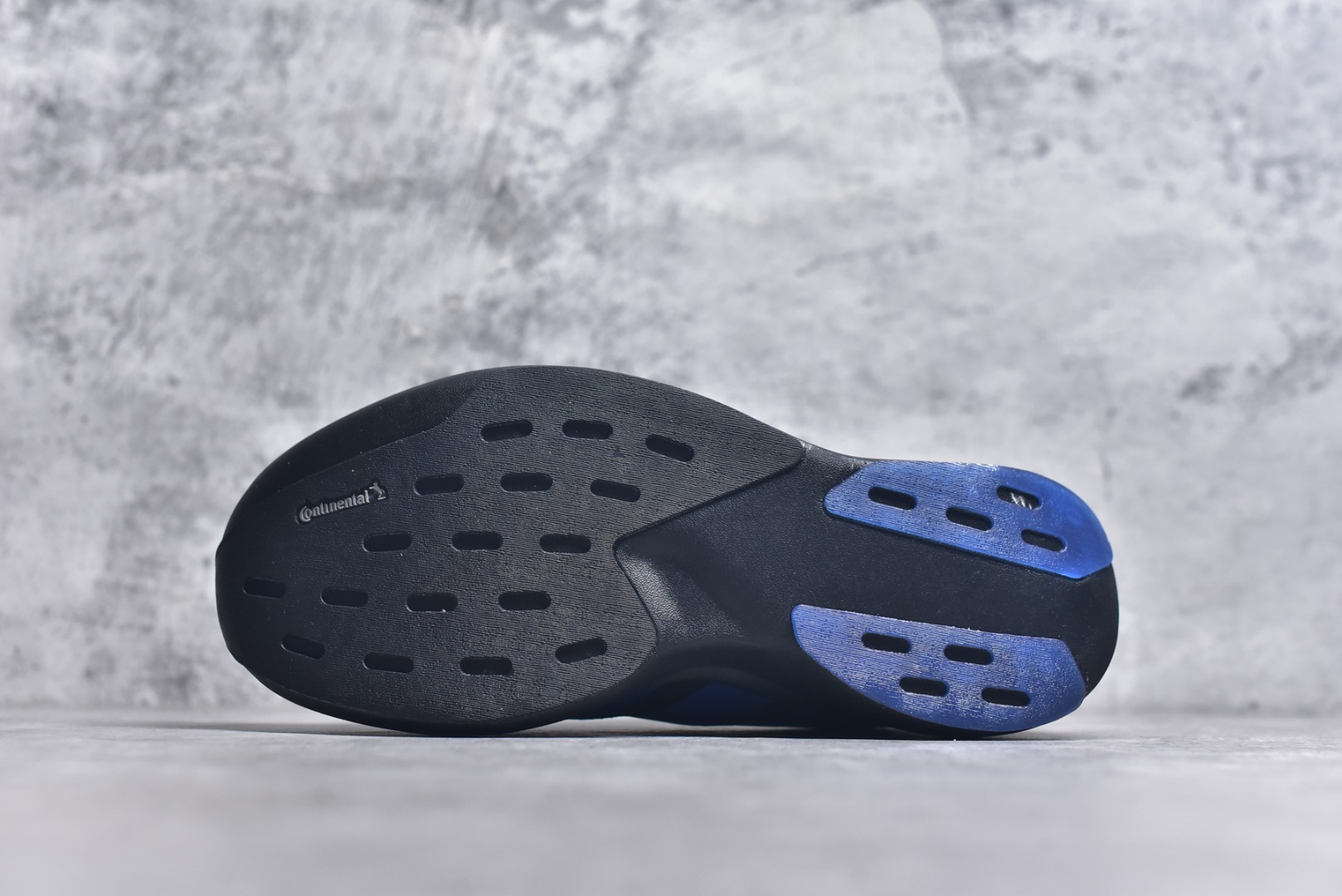 图片[6]-#阿迪达斯 AD Adizero Eva SL M 运动舒适防滑耐磨 低帮跑步鞋 阿迪达斯革新力作!「破纪录轻跑鞋」adiZero Adios Pro EVO 极致轻盈的Lightweight Upper设计,带来近乎裸足的舒适体验。中底采用尖端科技，Lightstrike Pro材料经过精细调校，实现卓越缓震与轻量化的完美结合。 尺码：36-45-选品中心