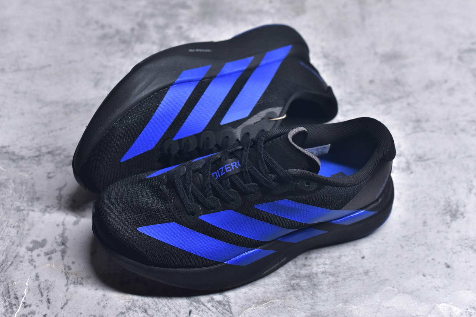 图片[7]-#阿迪达斯 AD Adizero Eva SL M 运动舒适防滑耐磨 低帮跑步鞋 阿迪达斯革新力作!「破纪录轻跑鞋」adiZero Adios Pro EVO 极致轻盈的Lightweight Upper设计,带来近乎裸足的舒适体验。中底采用尖端科技，Lightstrike Pro材料经过精细调校，实现卓越缓震与轻量化的完美结合。 尺码：36-45-选品中心