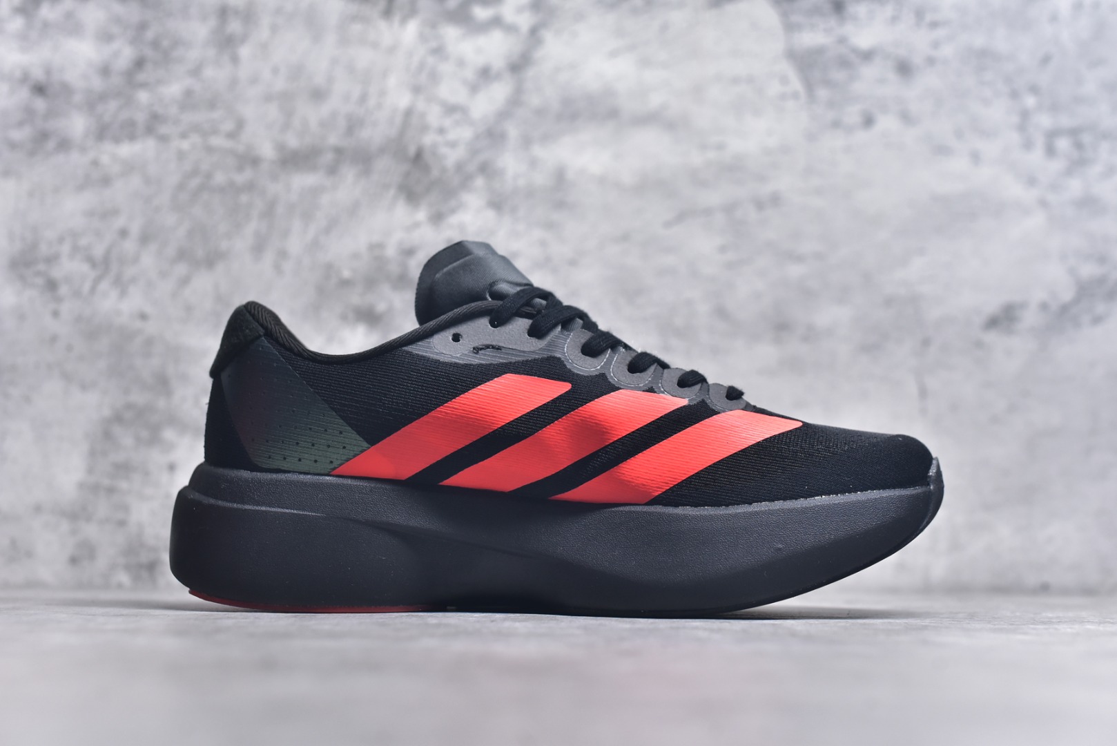 图片[3]-#阿迪达斯 AD Adizero Eva SL M 运动舒适防滑耐磨 低帮跑步鞋 阿迪达斯革新力作!「破纪录轻跑鞋」adiZero Adios Pro EVO 极致轻盈的Lightweight Upper设计,带来近乎裸足的舒适体验。中底采用尖端科技，Lightstrike Pro材料经过精细调校，实现卓越缓震与轻量化的完美结合。 尺码：36-45-选品中心