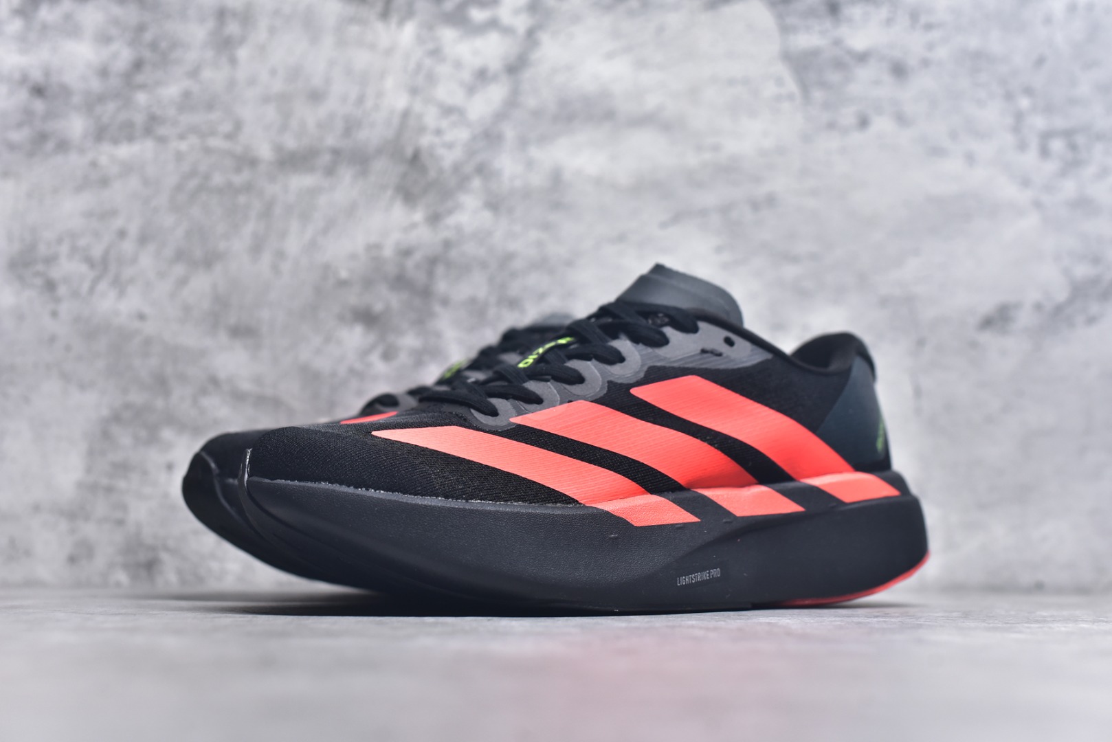 图片[2]-#阿迪达斯 AD Adizero Eva SL M 运动舒适防滑耐磨 低帮跑步鞋 阿迪达斯革新力作!「破纪录轻跑鞋」adiZero Adios Pro EVO 极致轻盈的Lightweight Upper设计,带来近乎裸足的舒适体验。中底采用尖端科技，Lightstrike Pro材料经过精细调校，实现卓越缓震与轻量化的完美结合。 尺码：36-45-选品中心