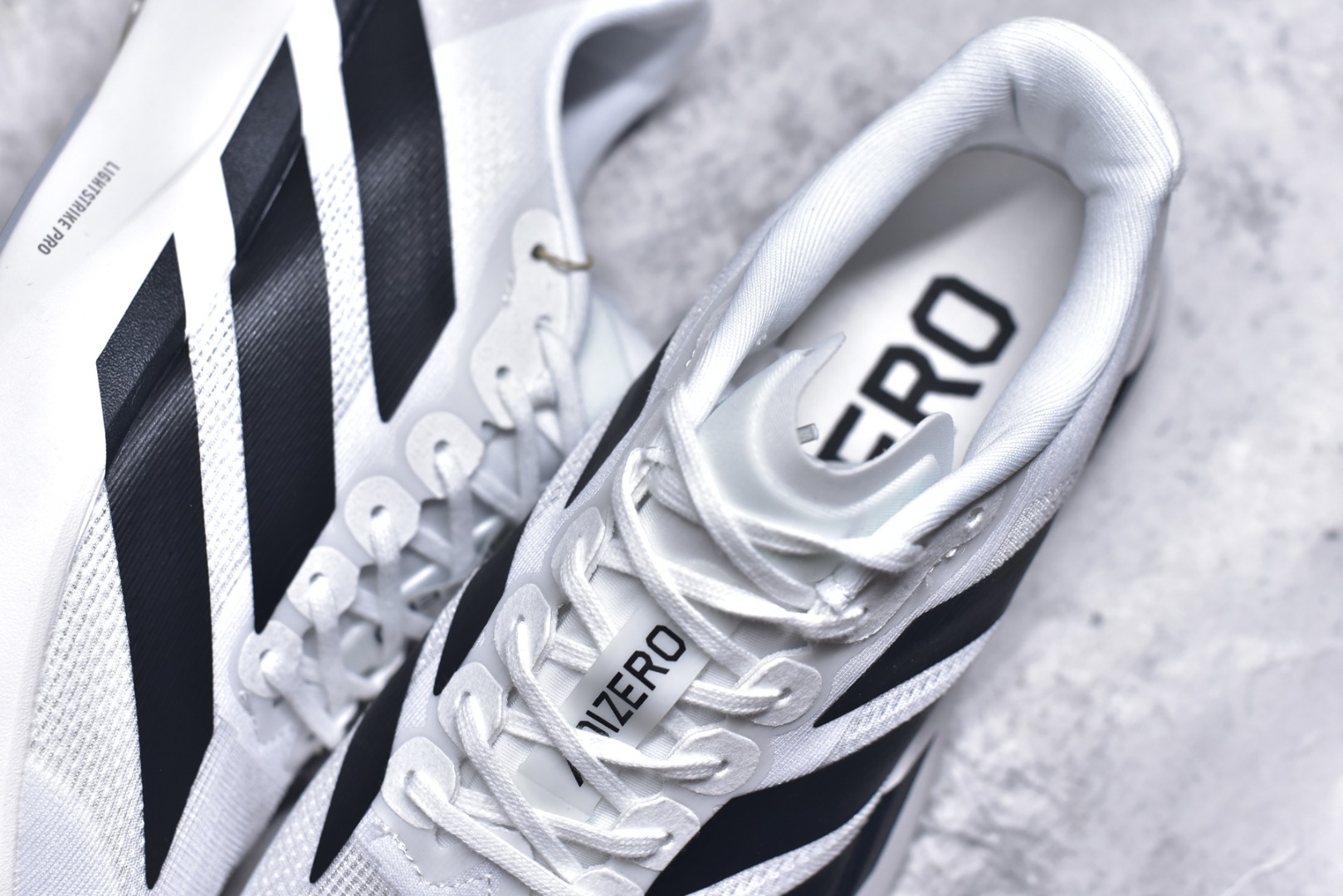 图片[9]-#阿迪达斯 AD Adizero Eva SL M 运动舒适防滑耐磨 低帮跑步鞋 阿迪达斯革新力作!「破纪录轻跑鞋」adiZero Adios Pro EVO 极致轻盈的Lightweight Upper设计,带来近乎裸足的舒适体验。中底采用尖端科技，Lightstrike Pro材料经过精细调校，实现卓越缓震与轻量化的完美结合。 尺码：36-45-选品中心