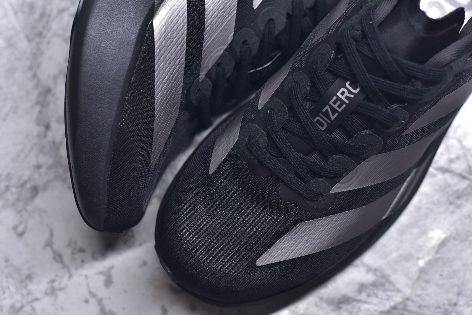 图片[8]-#阿迪达斯 AD Adizero Eva SL M 运动舒适防滑耐磨 低帮跑步鞋 阿迪达斯革新力作!「破纪录轻跑鞋」adiZero Adios Pro EVO 极致轻盈的Lightweight Upper设计,带来近乎裸足的舒适体验。中底采用尖端科技，Lightstrike Pro材料经过精细调校，实现卓越缓震与轻量化的完美结合。 尺码：36-45-选品中心