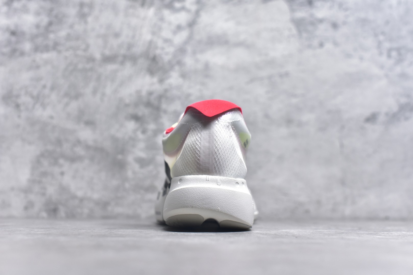 图片[5]-#阿迪达斯 AD Adizero Eva SL M 运动舒适防滑耐磨 低帮跑步鞋 阿迪达斯革新力作!「破纪录轻跑鞋」adiZero Adios Pro EVO 极致轻盈的Lightweight Upper设计,带来近乎裸足的舒适体验。中底采用尖端科技，Lightstrike Pro材料经过精细调校，实现卓越缓震与轻量化的完美结合。 尺码：36-45-选品中心