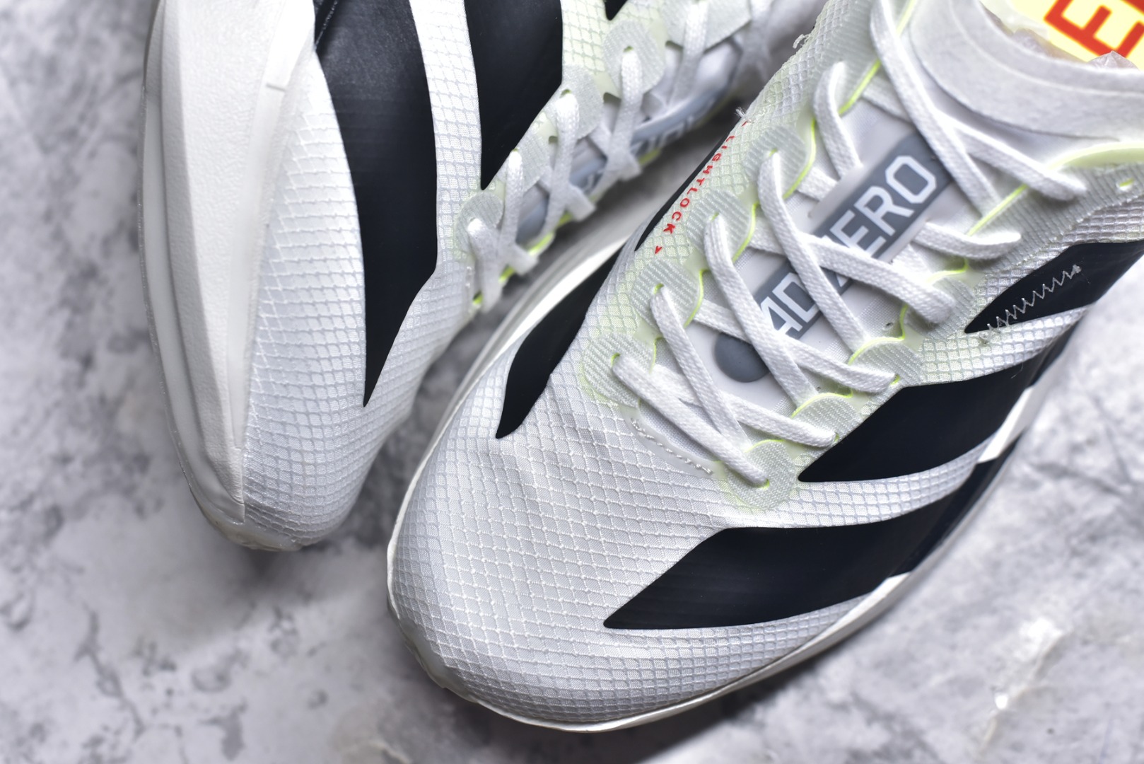 图片[8]-#阿迪达斯 AD Adizero Eva SL M 运动舒适防滑耐磨 低帮跑步鞋 阿迪达斯革新力作!「破纪录轻跑鞋」adiZero Adios Pro EVO 极致轻盈的Lightweight Upper设计,带来近乎裸足的舒适体验。中底采用尖端科技，Lightstrike Pro材料经过精细调校，实现卓越缓震与轻量化的完美结合。 尺码：36-45-选品中心