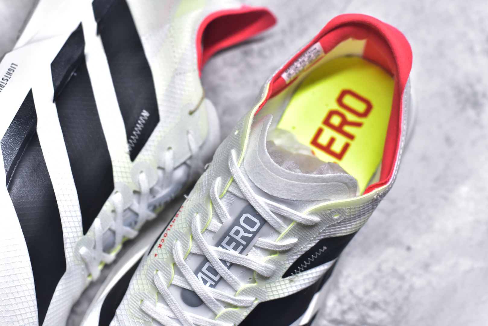 图片[9]-#阿迪达斯 AD Adizero Eva SL M 运动舒适防滑耐磨 低帮跑步鞋 阿迪达斯革新力作!「破纪录轻跑鞋」adiZero Adios Pro EVO 极致轻盈的Lightweight Upper设计,带来近乎裸足的舒适体验。中底采用尖端科技，Lightstrike Pro材料经过精细调校，实现卓越缓震与轻量化的完美结合。 尺码：36-45-选品中心